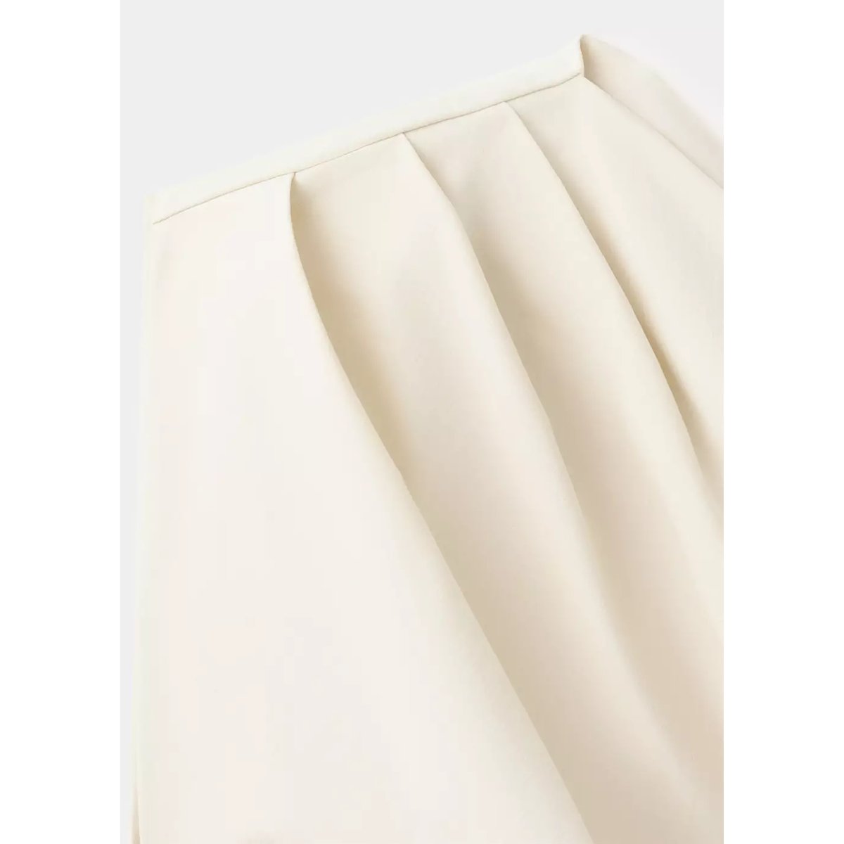 Robe col asymétrique avec détail drapé blanc cassé, MANGO