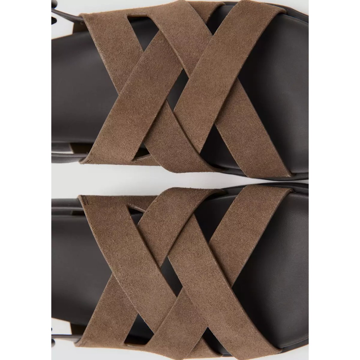 Sandales cuir suède lanières croisées marron moyen, MANGO MAN