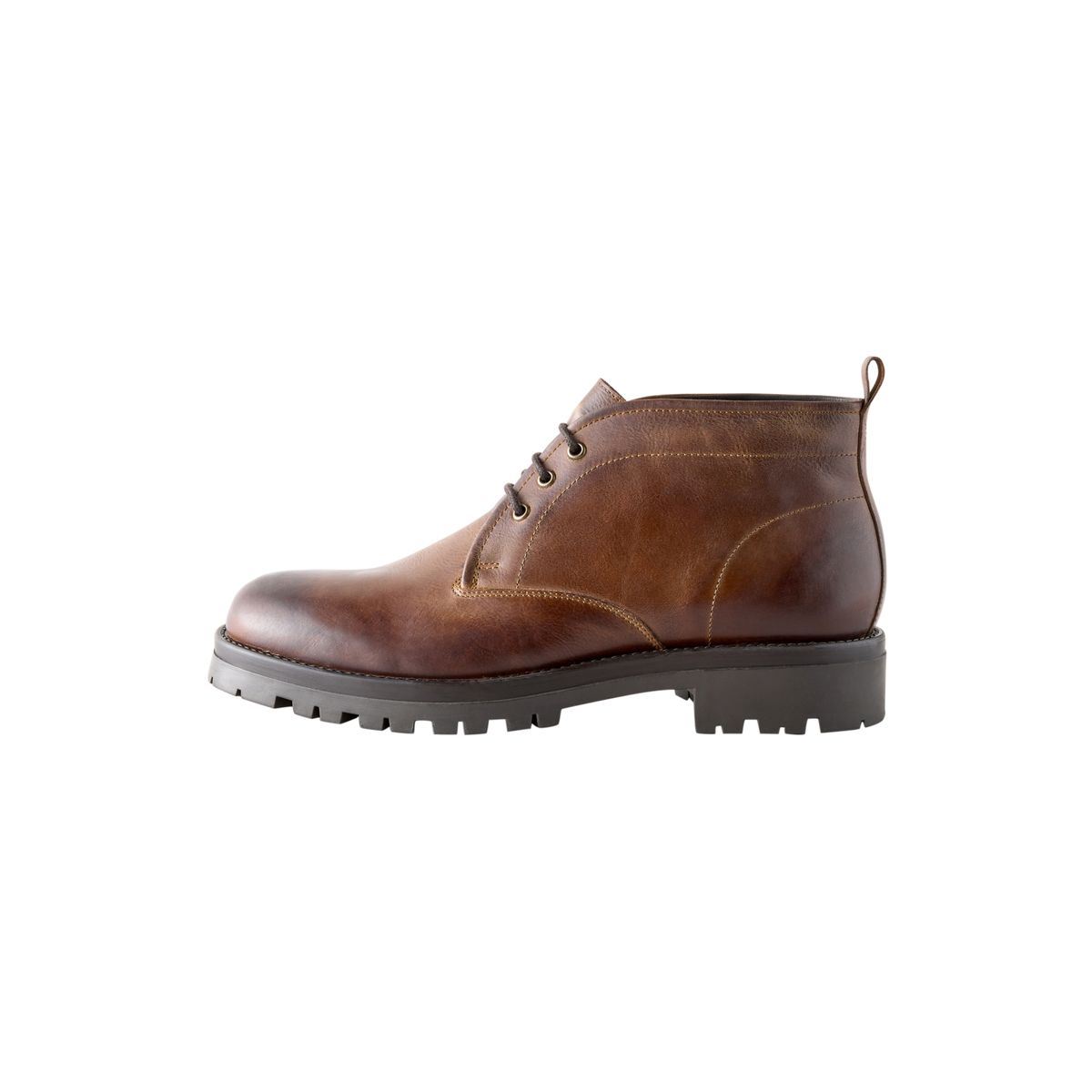 Bottines chukka à semelle épaisse marron fauve, NEXT