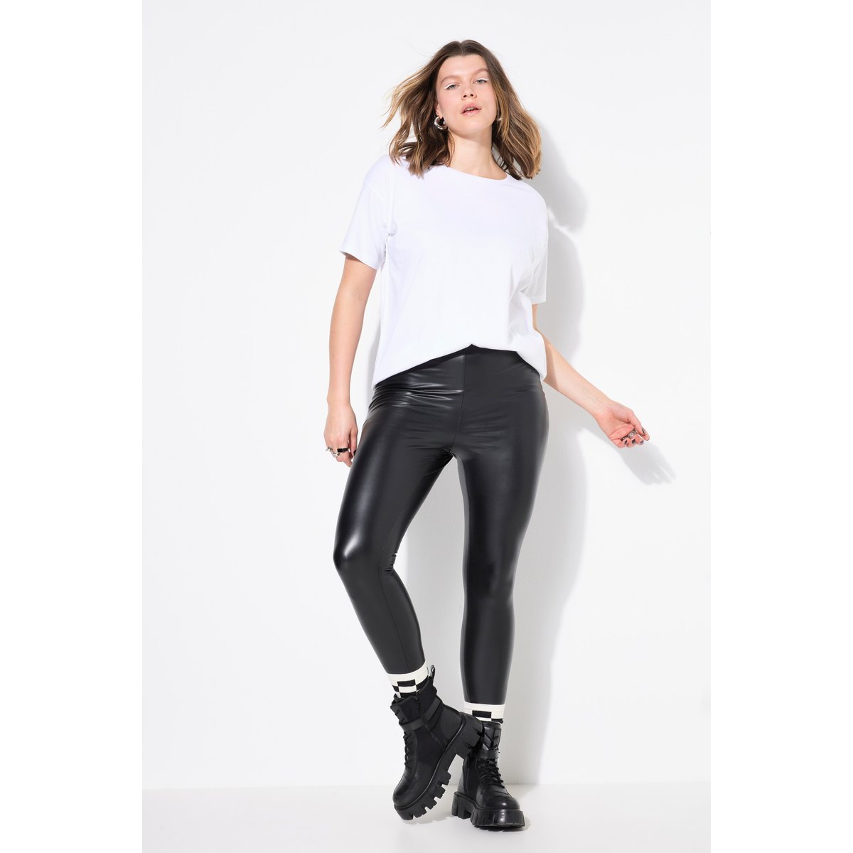 Legging enduit. Matière extensible. Taille noir, STUDIO UNTOLD