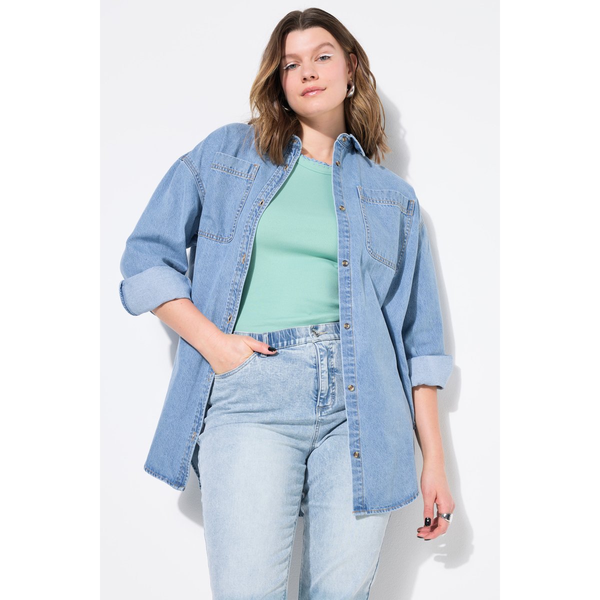 Chemisier en jean oversize, col chemise bleu jean, STUDIO UNTOLD