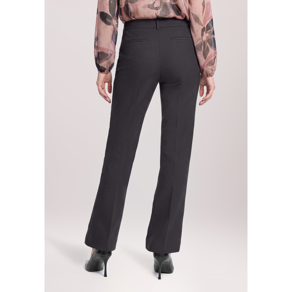 Pantalon stretch à plis repassés noir, BETTY BARCLAY