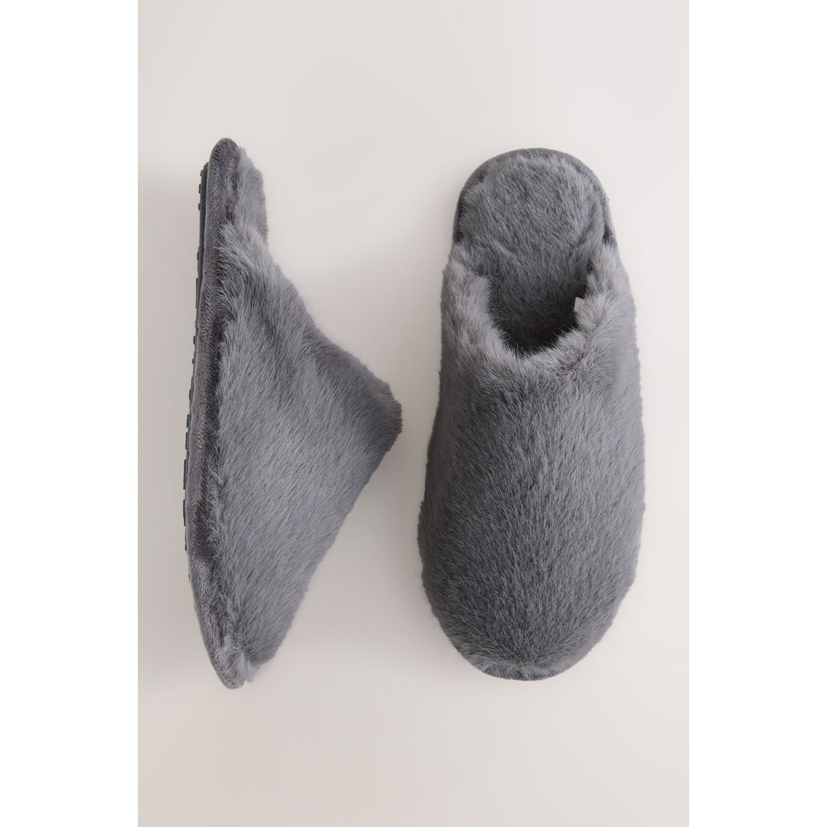 Chaussons style mules gris, NEXT