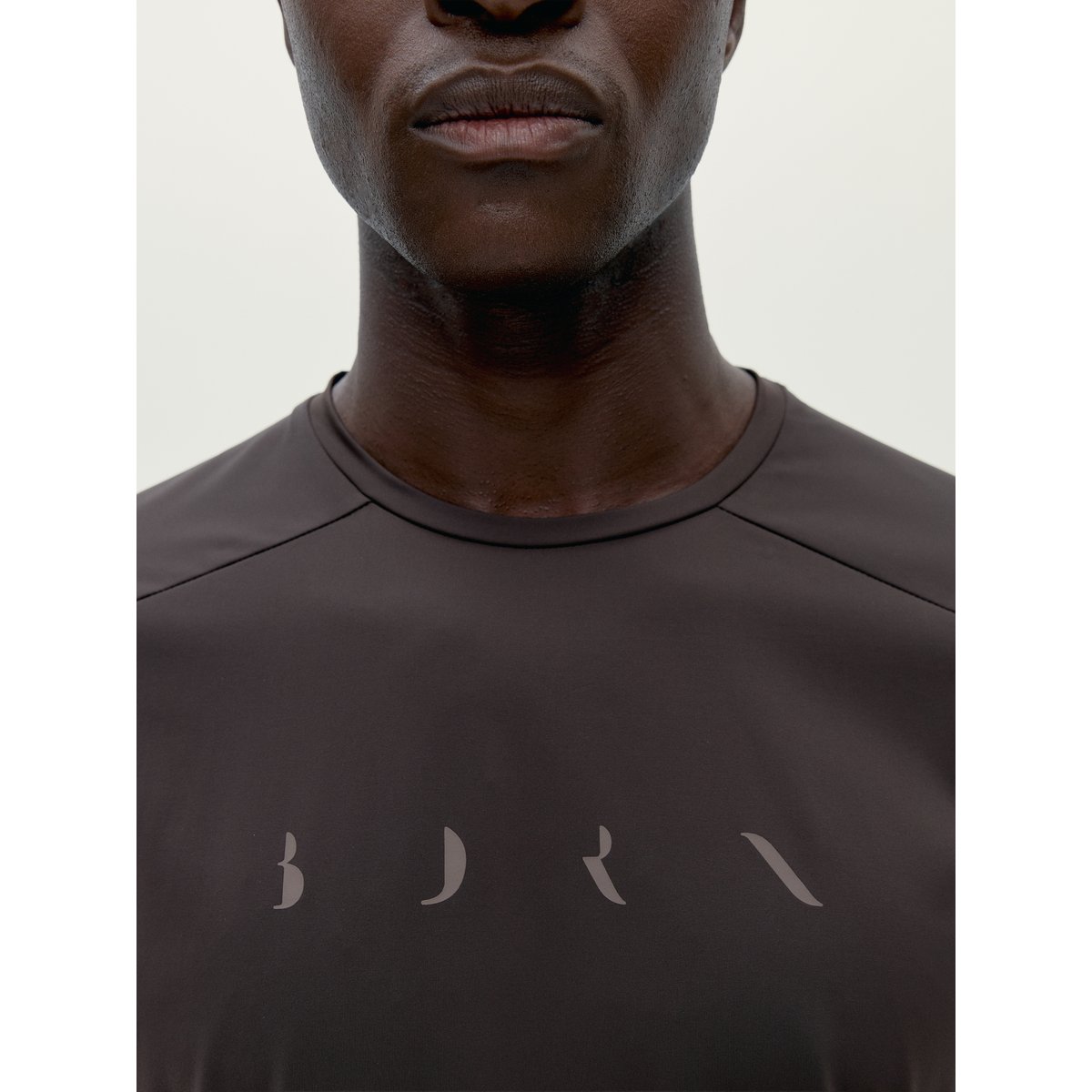 T-shirt de sport homme Volta 2.0 Manches courtes séchage rapide marron chocolat, BORN