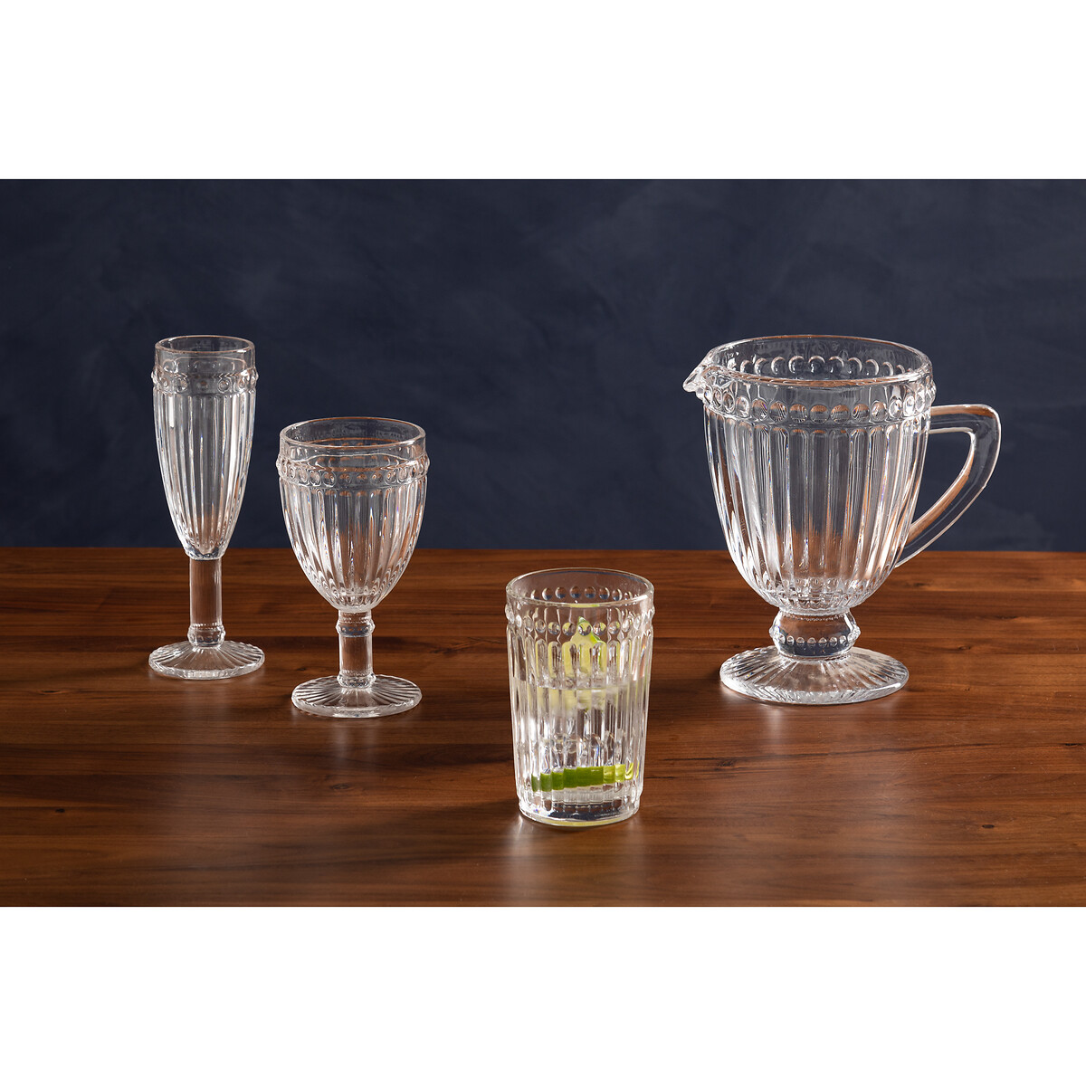 Set of 4 Fluted Embossed Wine Glasses transparent, SO'HOME