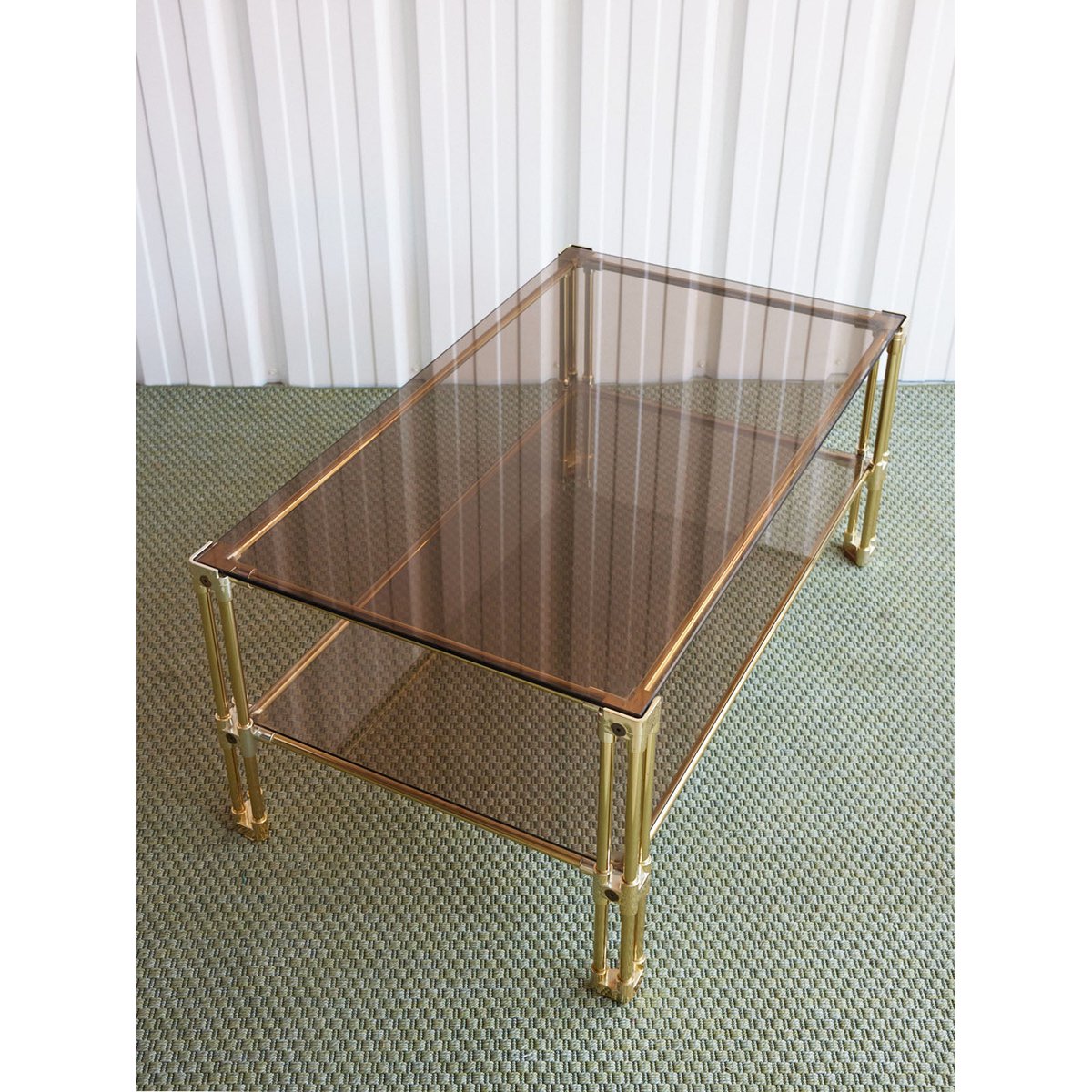 Table basse Hollywood Regency en verre fumé Donna N°1589 - Bon état fumé, DEBONGOUT