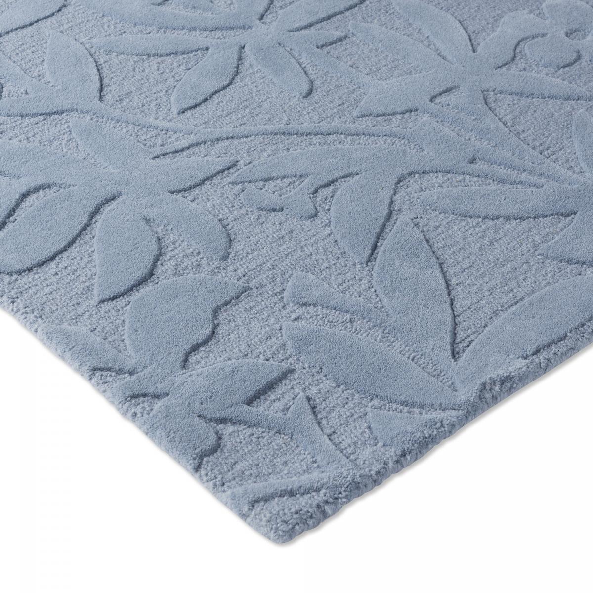 Tapis salon et chambre fait main en laine motif floral CLEAVERS bleu, UN AMOUR DE TAPIS