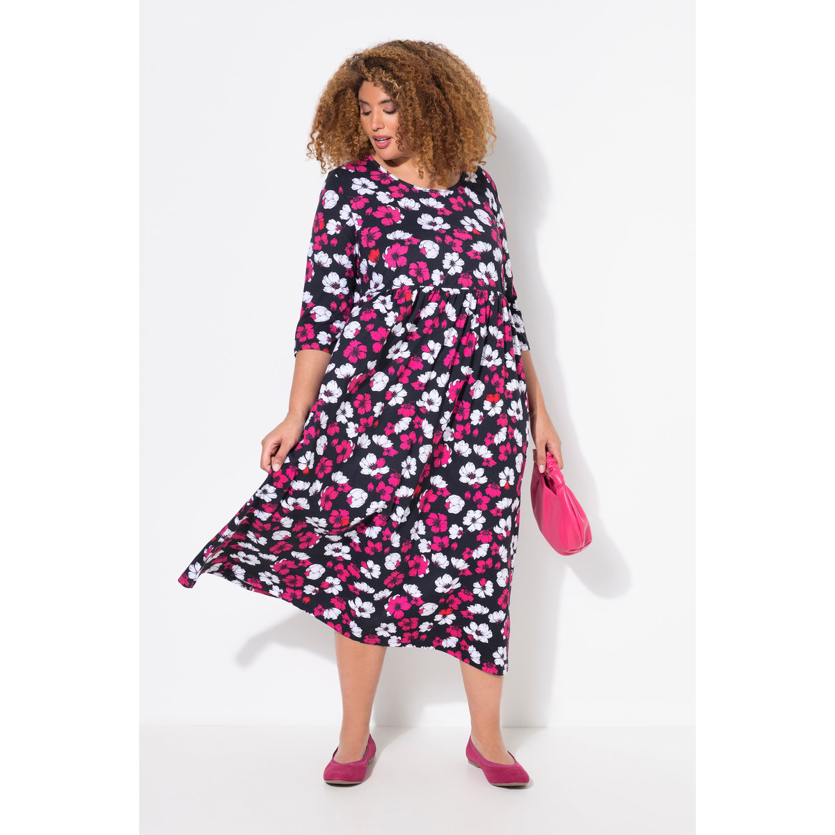 Robe en jersey à fleurs, poches noir, ULLA POPKEN