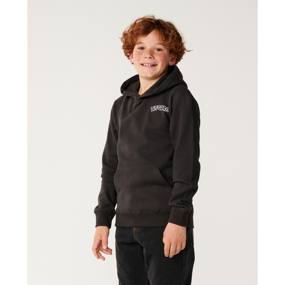 Sweat à capuche enfant SURF Shack Art washed black, RIP CURL