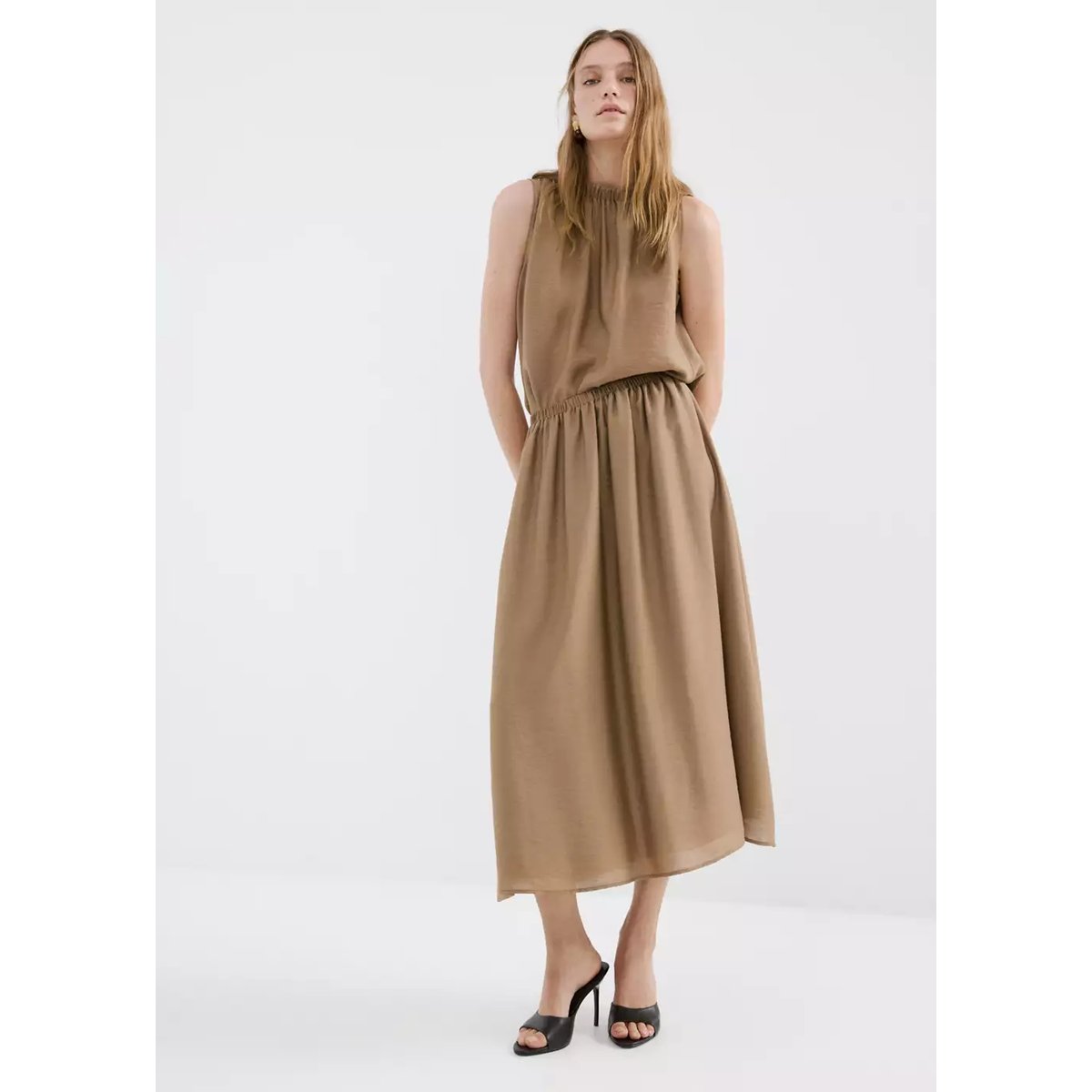 Jupe midi froncée marron, MANGO