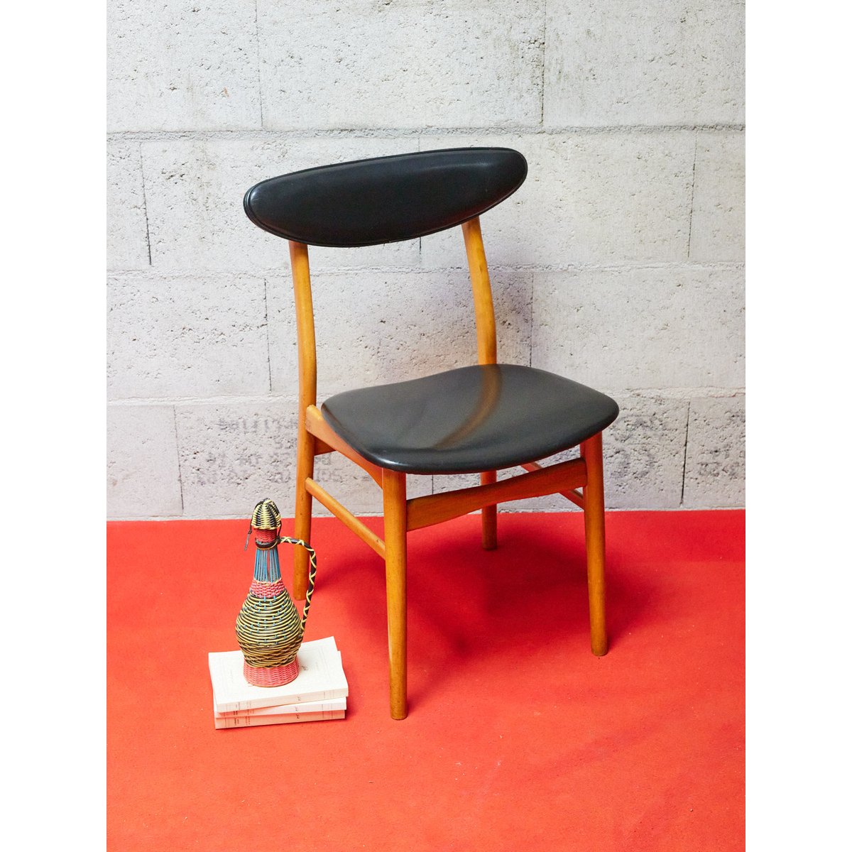 Chaise scandinave en bois Alma N°1626 - Bon état bois clair, DEBONGOUT