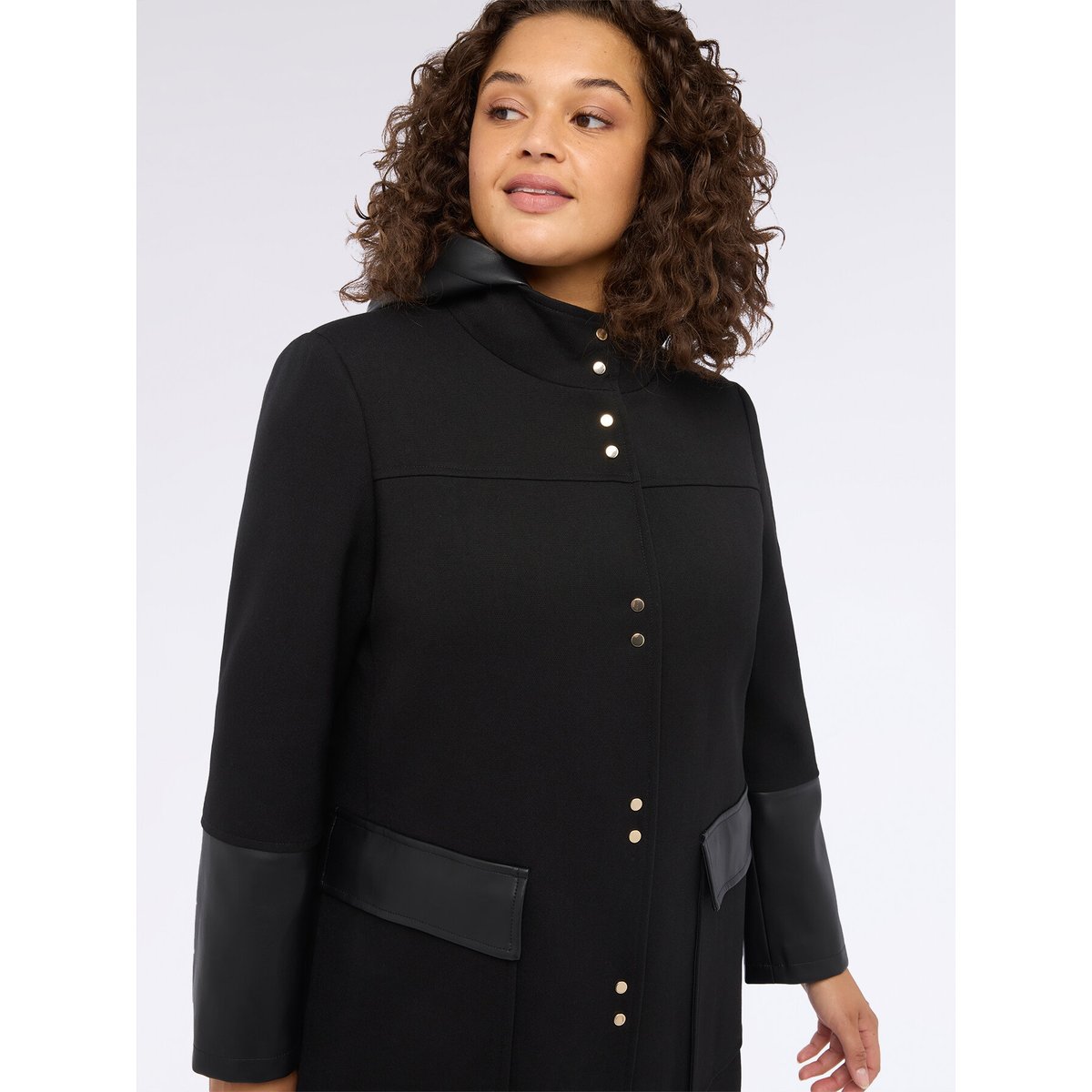 Manteau avec détails en tissu brillant noir, FIORELLA RUBINO