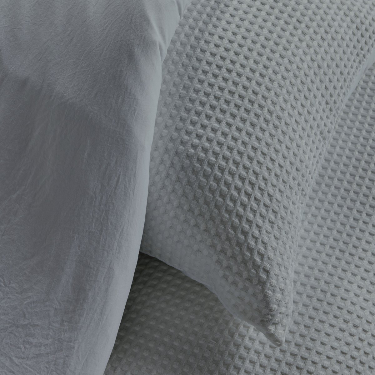 Parure de lit nid d'abeille uni ESSENTIAL gris, TODAY
