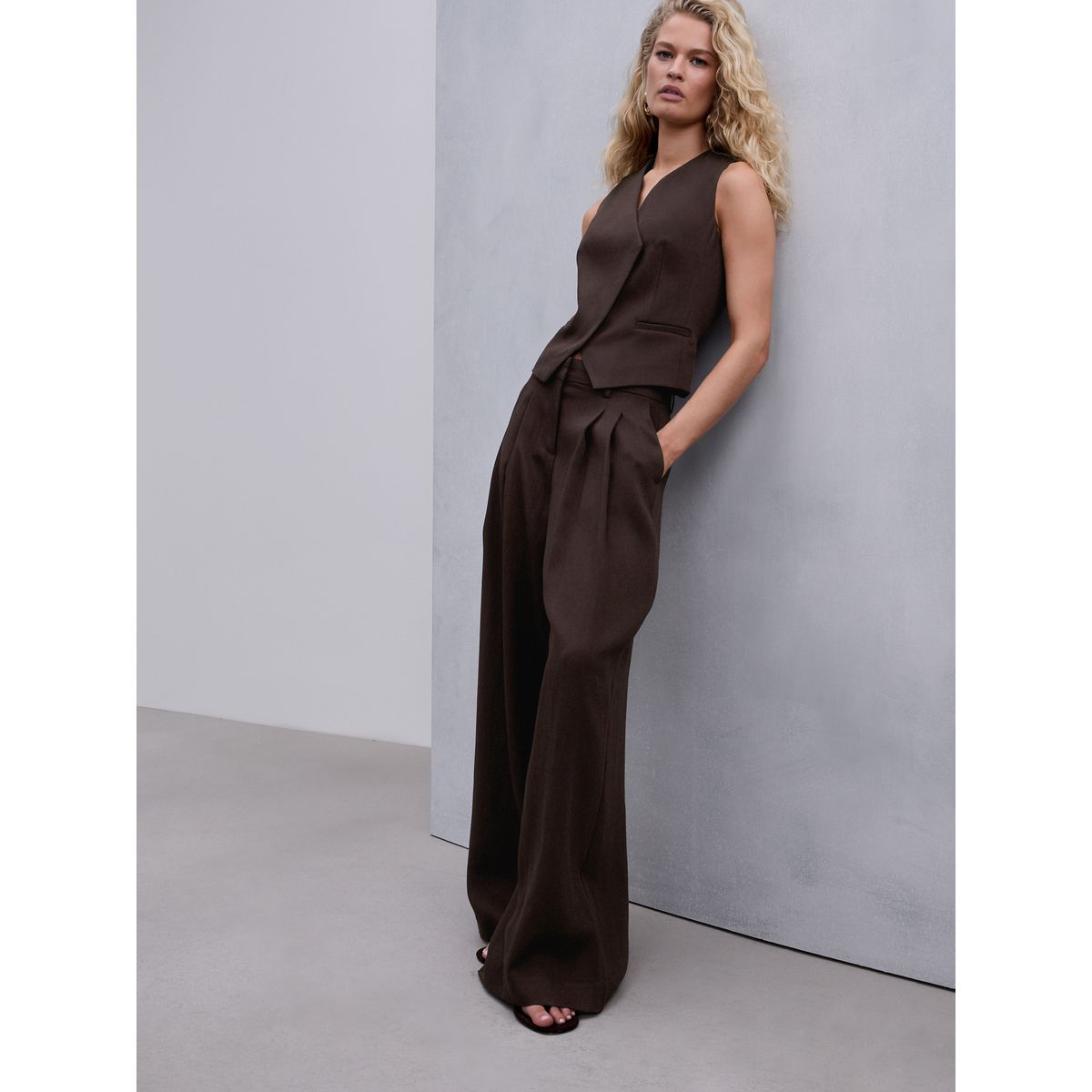 Pantalon palazzo effet froissé marron chocolat, NEXT