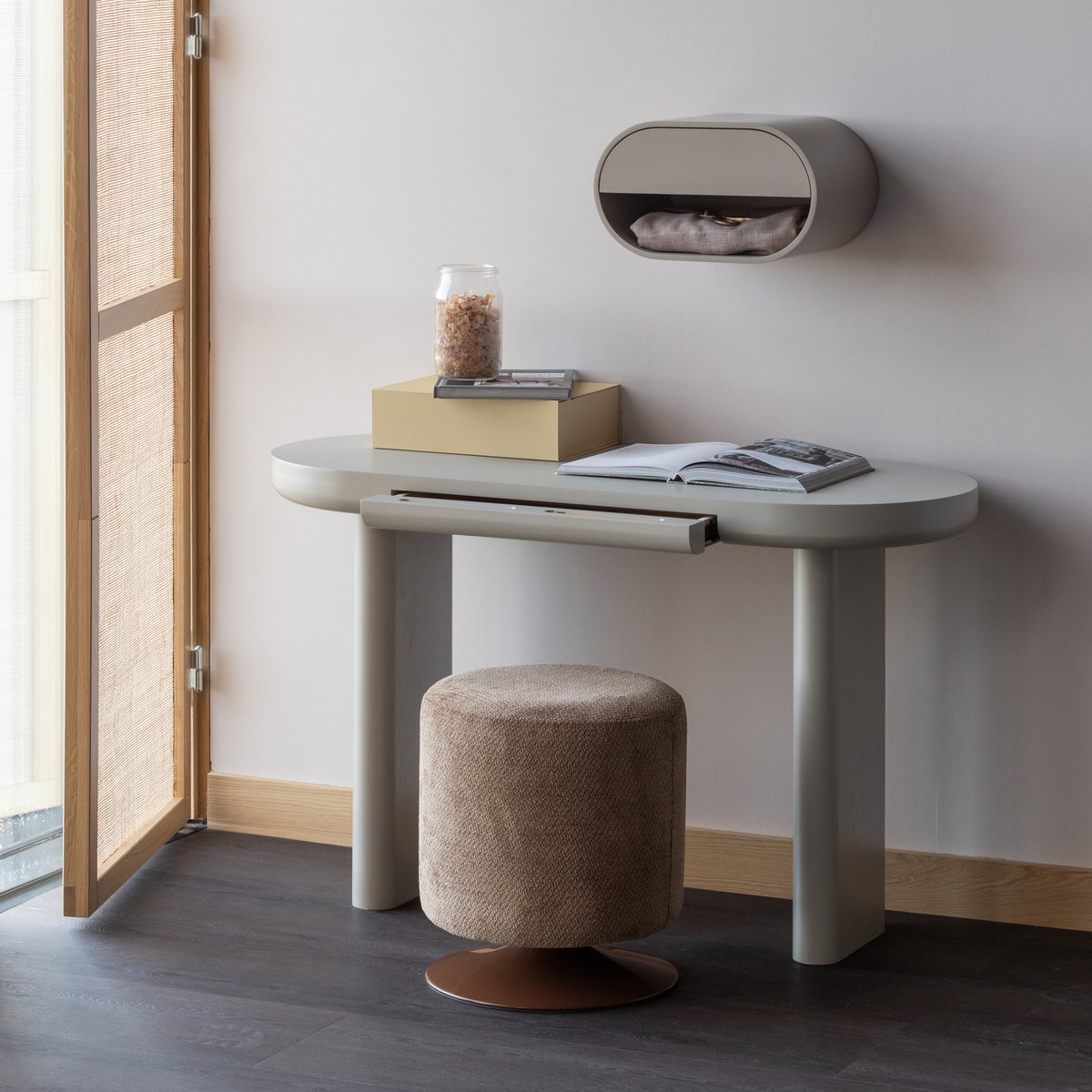Pouf pivotante en bouclé ISLEN marron, WOOOD