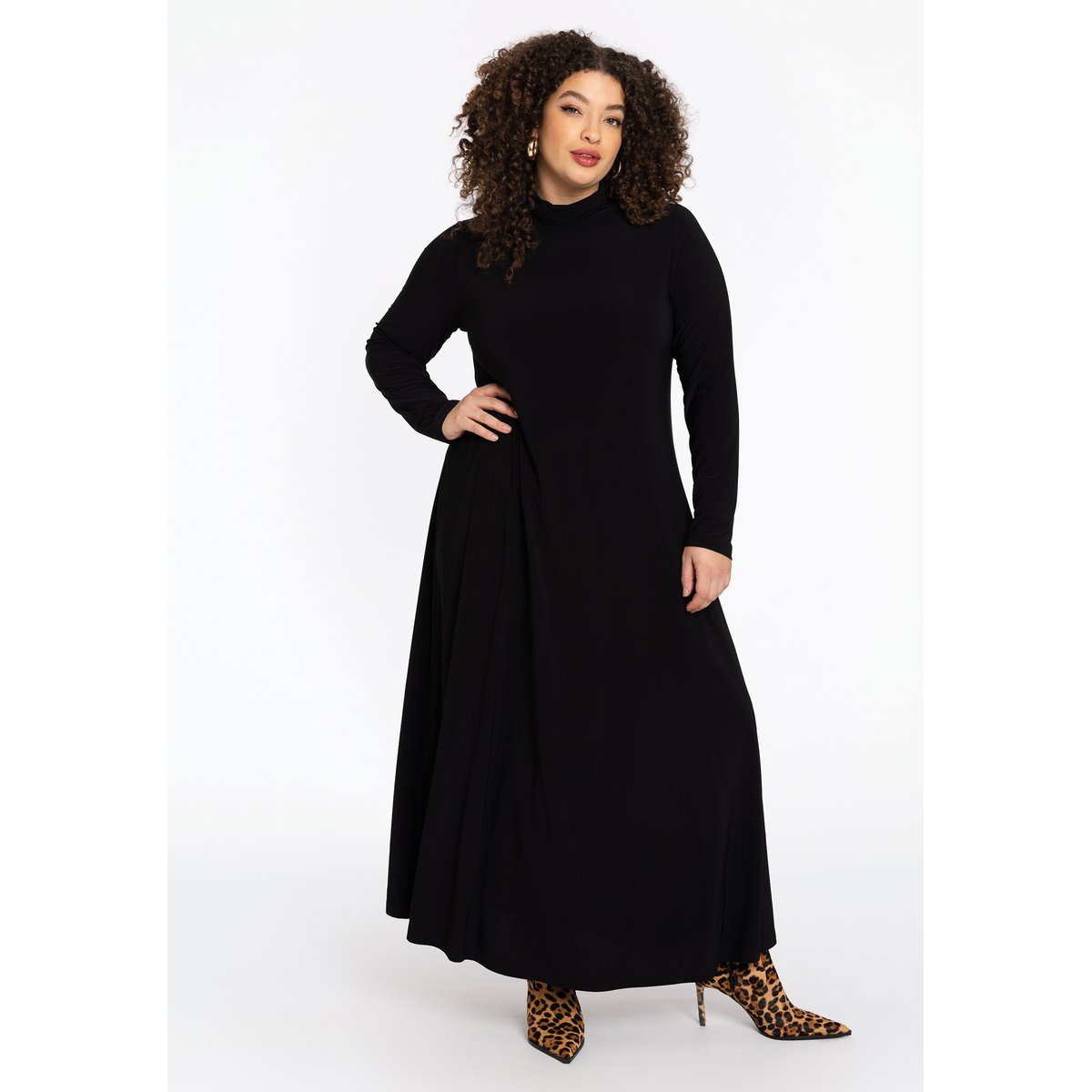 Robe manches longues noir, YOEK