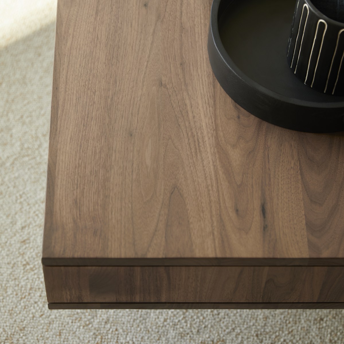 Table basse en Noyer massif, METRIC marron foncé, TIKAMOON