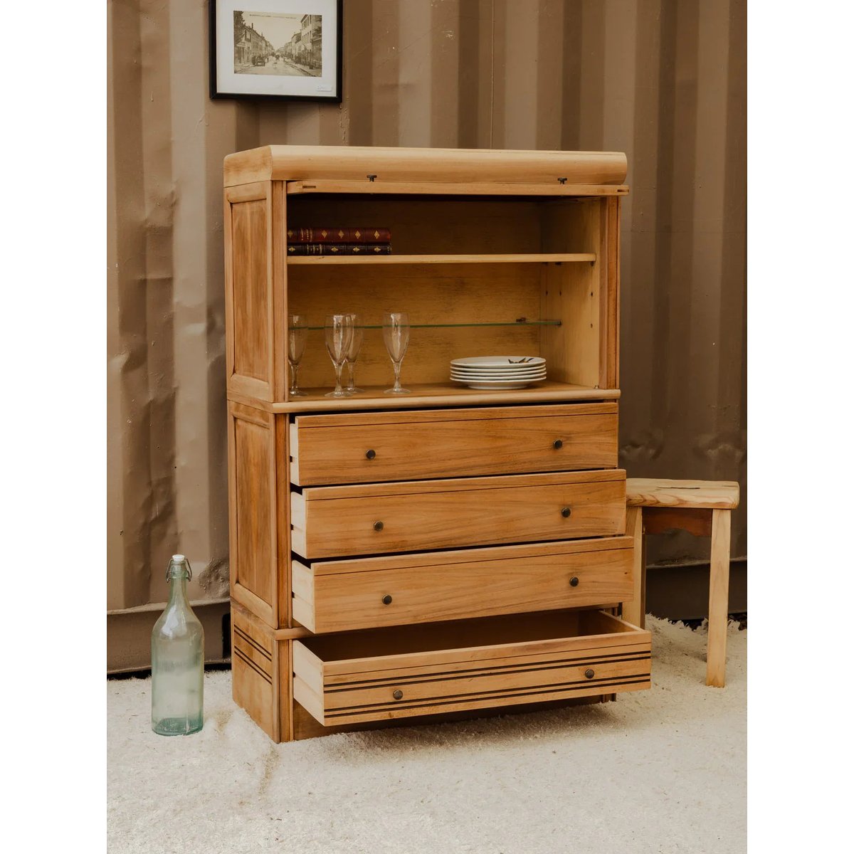 Vitrine en bois Victoria N°201 - Bon état bois clair, DEBONGOUT