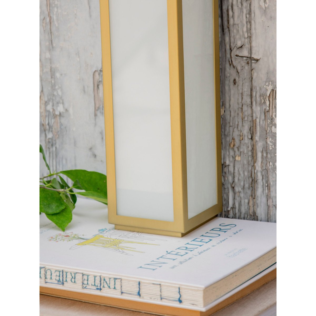 Applique moderne aux inspirations art déco Julia N°997 - Bon état blanc, DEBONGOUT