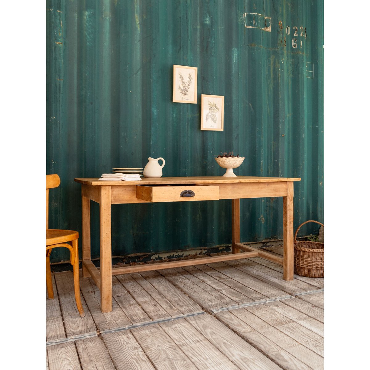 Table à manger en bois pour 6 convives Romy N°1461 - Bon état bois clair, DEBONGOUT
