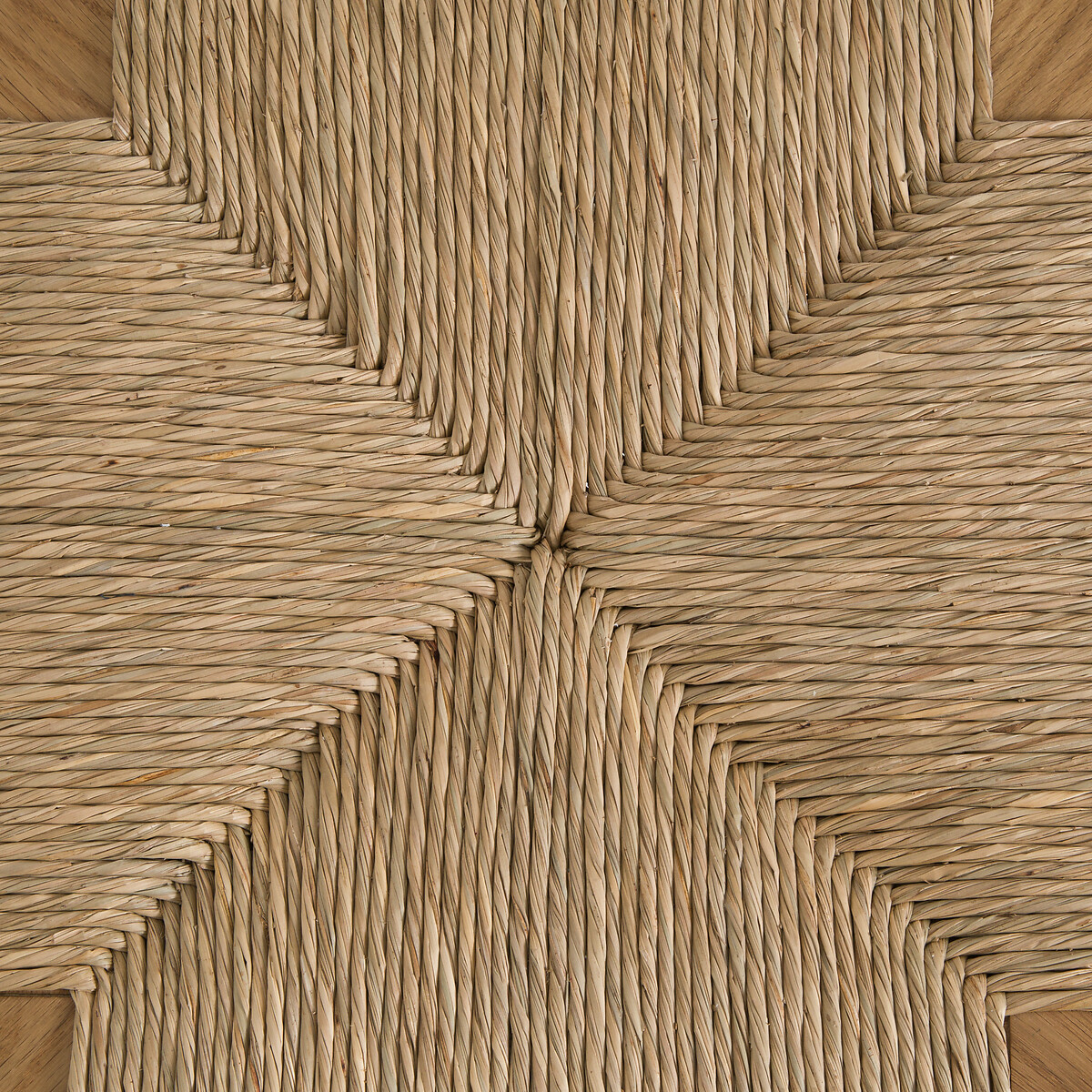 Stapelstoel, eiken, fineer en stro, Batignolles, ontwerp Emmanuel Gallina naturel eikenhout, AM.PM X EMMANUEL GALLINA