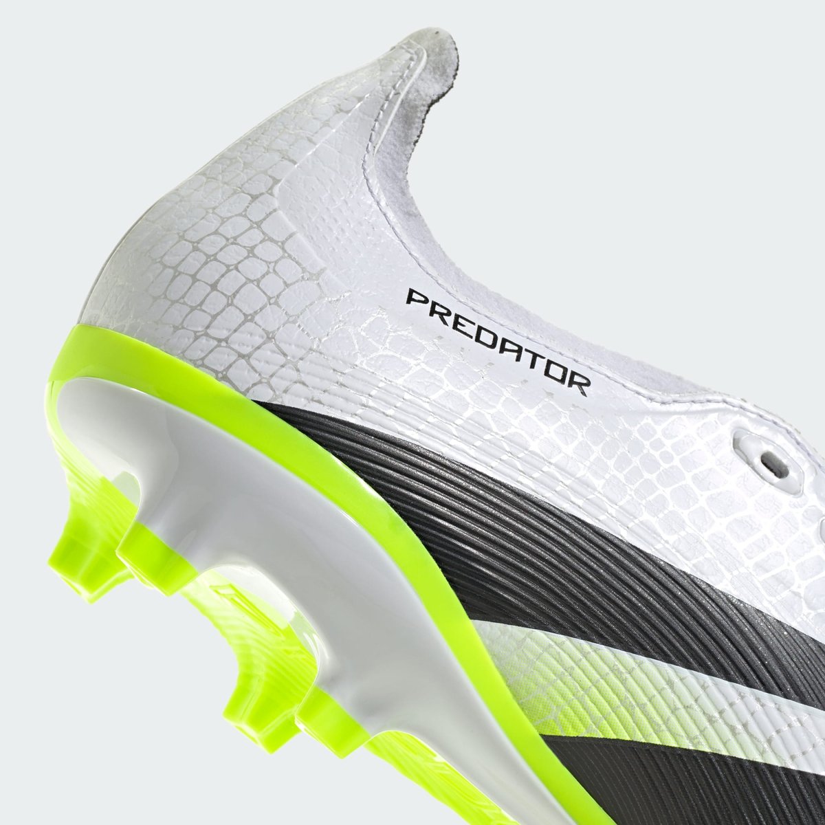 Chaussure Predator Languette Rabattable Terrain Souple / Multi-Surfaces Chaussure Predator Languette Rabattable Terrain Souple / Multi-Surfaces cloud white / core black / lucid lemon, adidas Performance