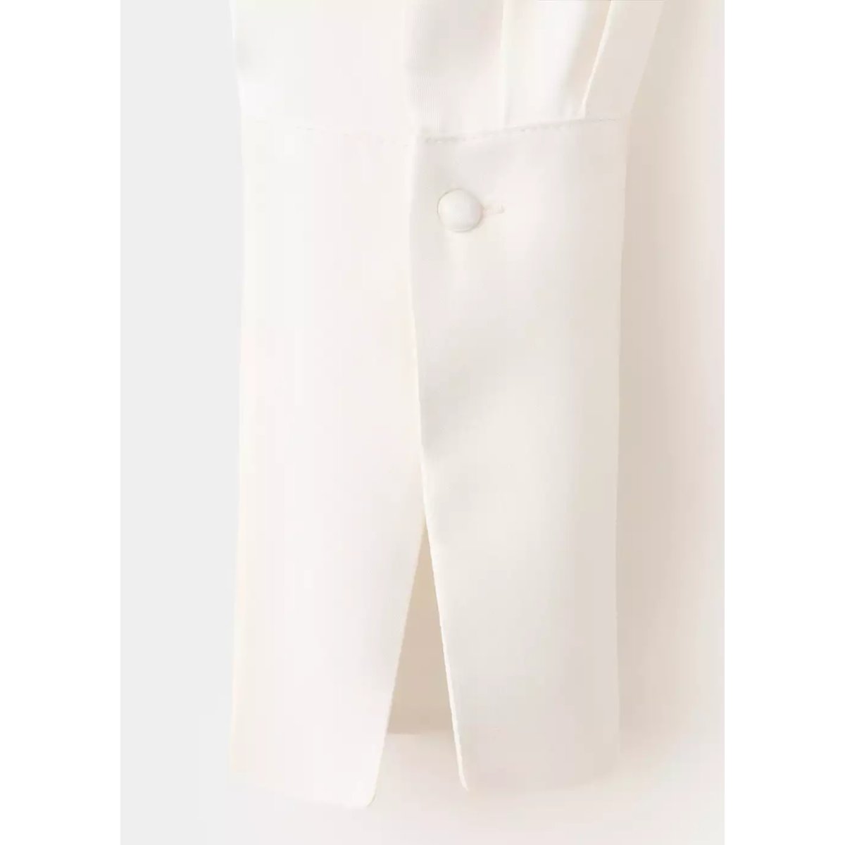 Robe satinée asymétrique blanc cassé, MANGO