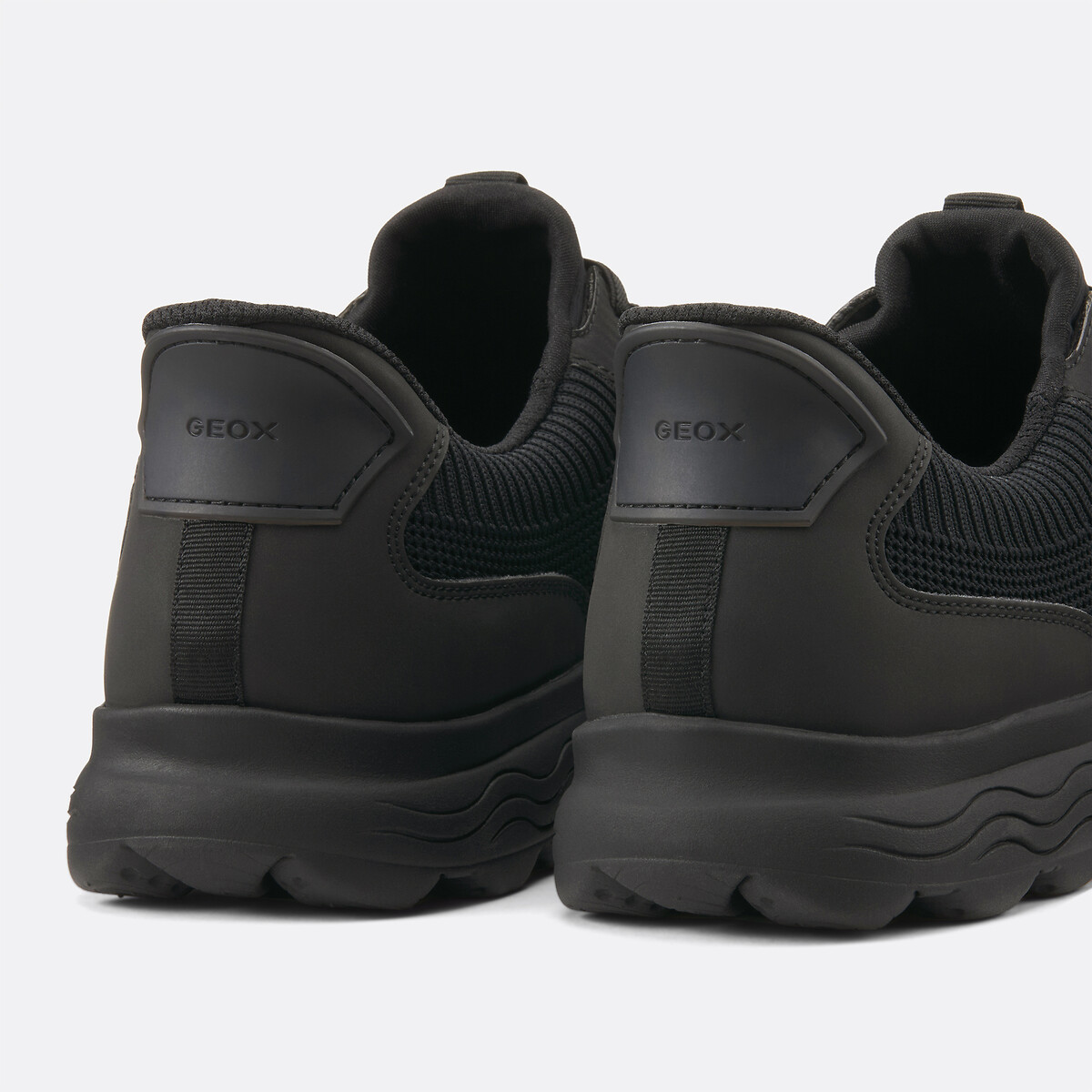 Atmungsaktive Sneakers Spherica Plus, Fast-in schwarz, GEOX