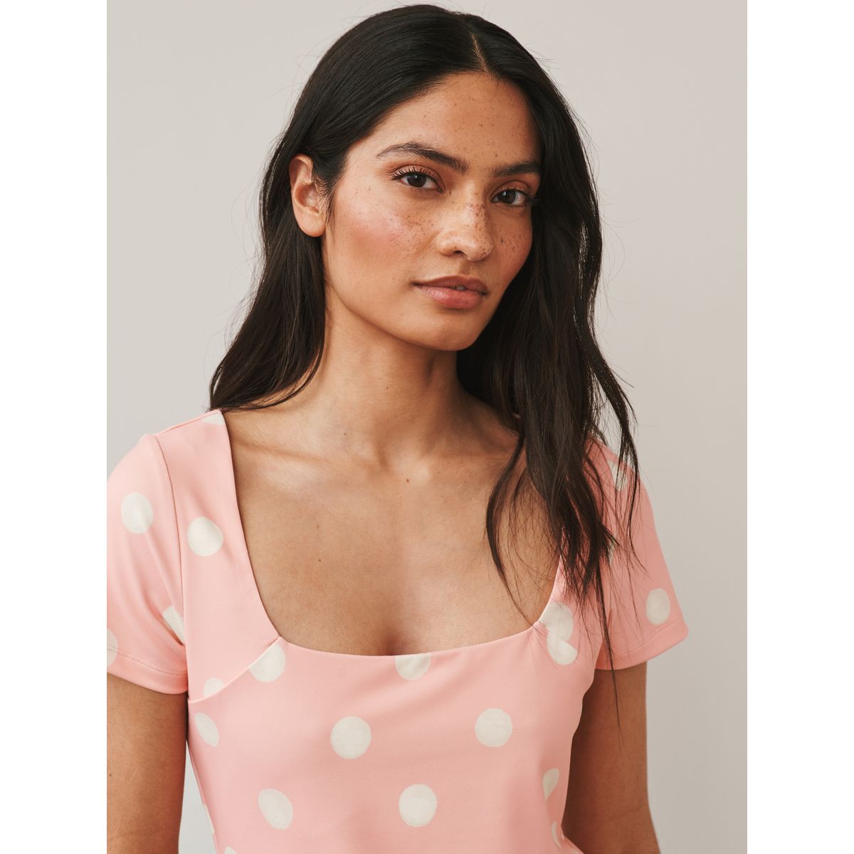 Haut à encolure carrée et manches courtes tache rose/blanche, NEXT