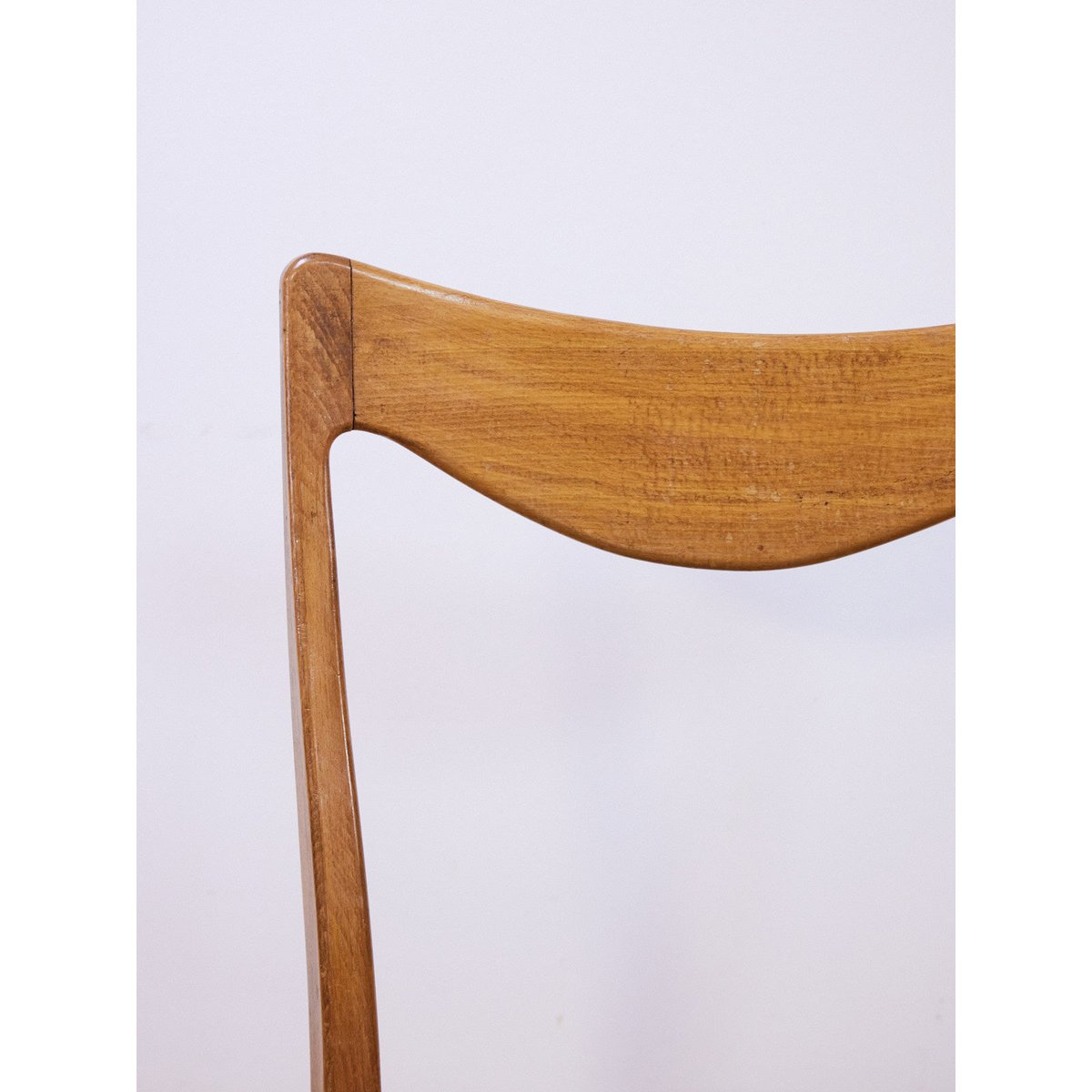 Lot de 6 chaises scandinaves en bois Alma N°1404 - Bon état bois clair, DEBONGOUT