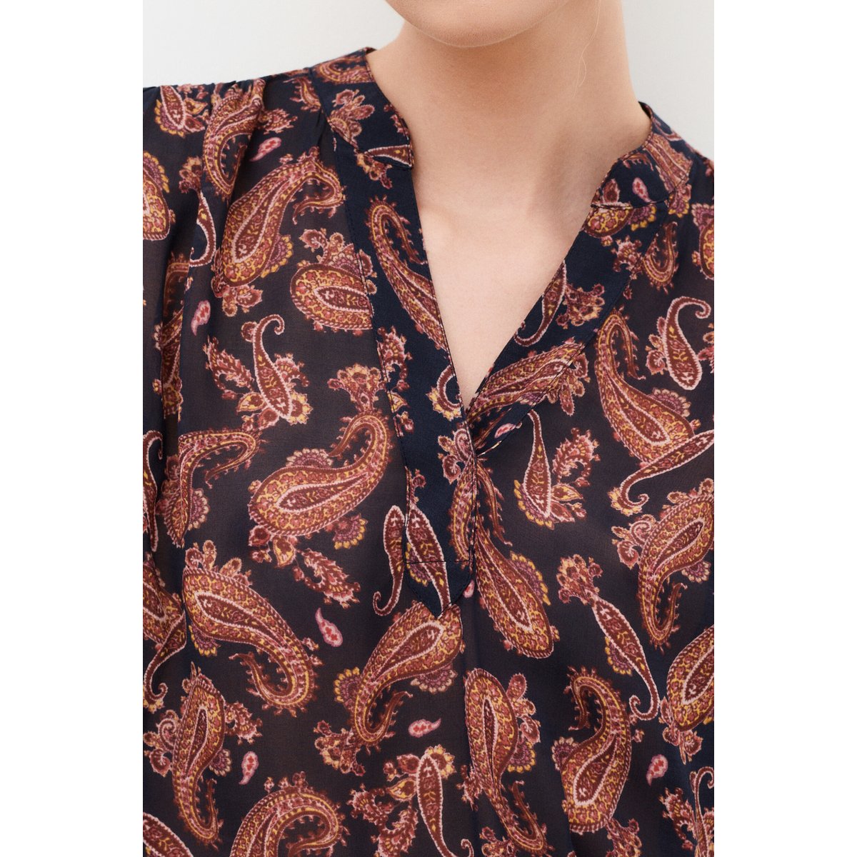 Chemise droite satinée col v CLOVE multicolore, CAROLL