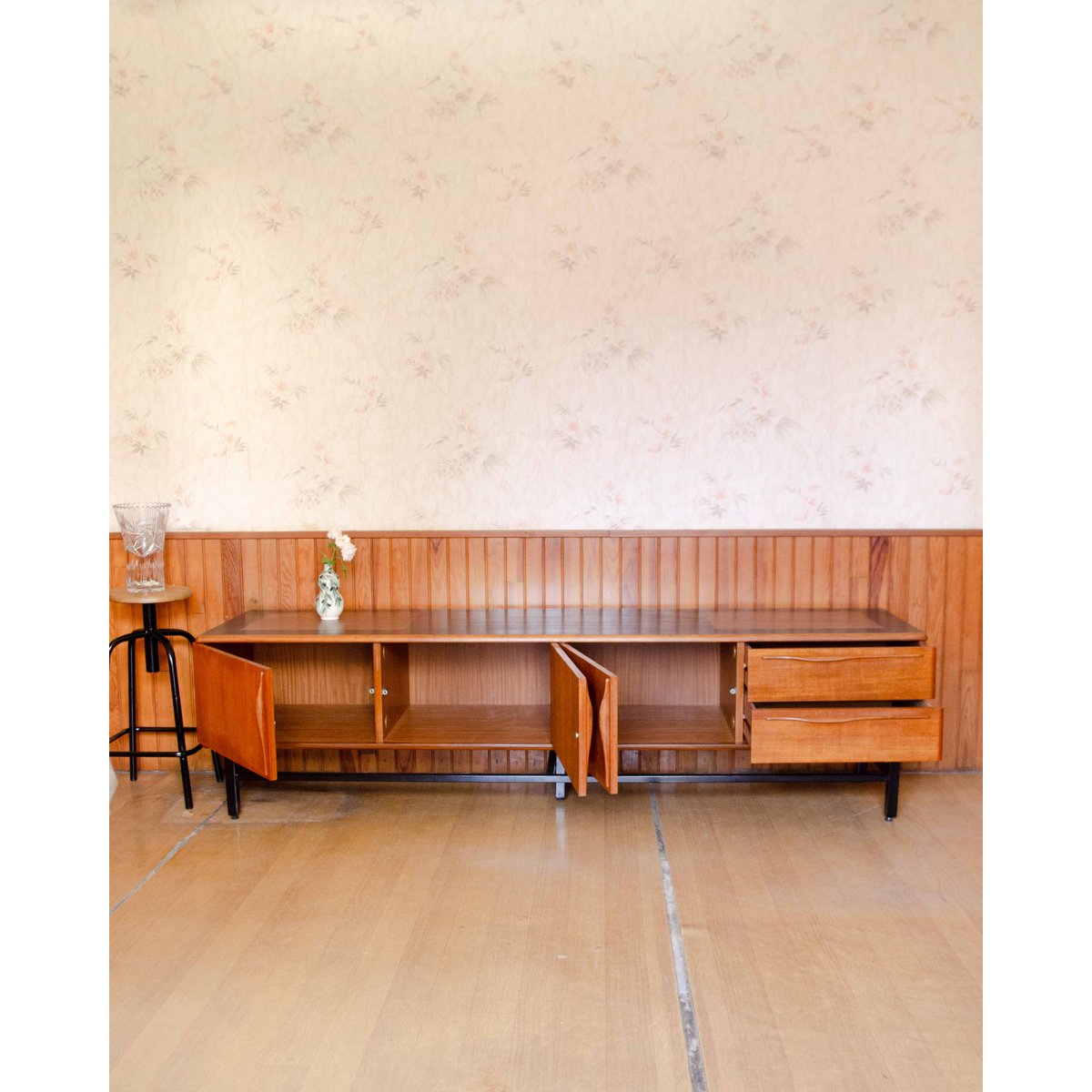 Grande enfilade noire et bois clair Margaret N°507 - Bon état bois clair, DEBONGOUT