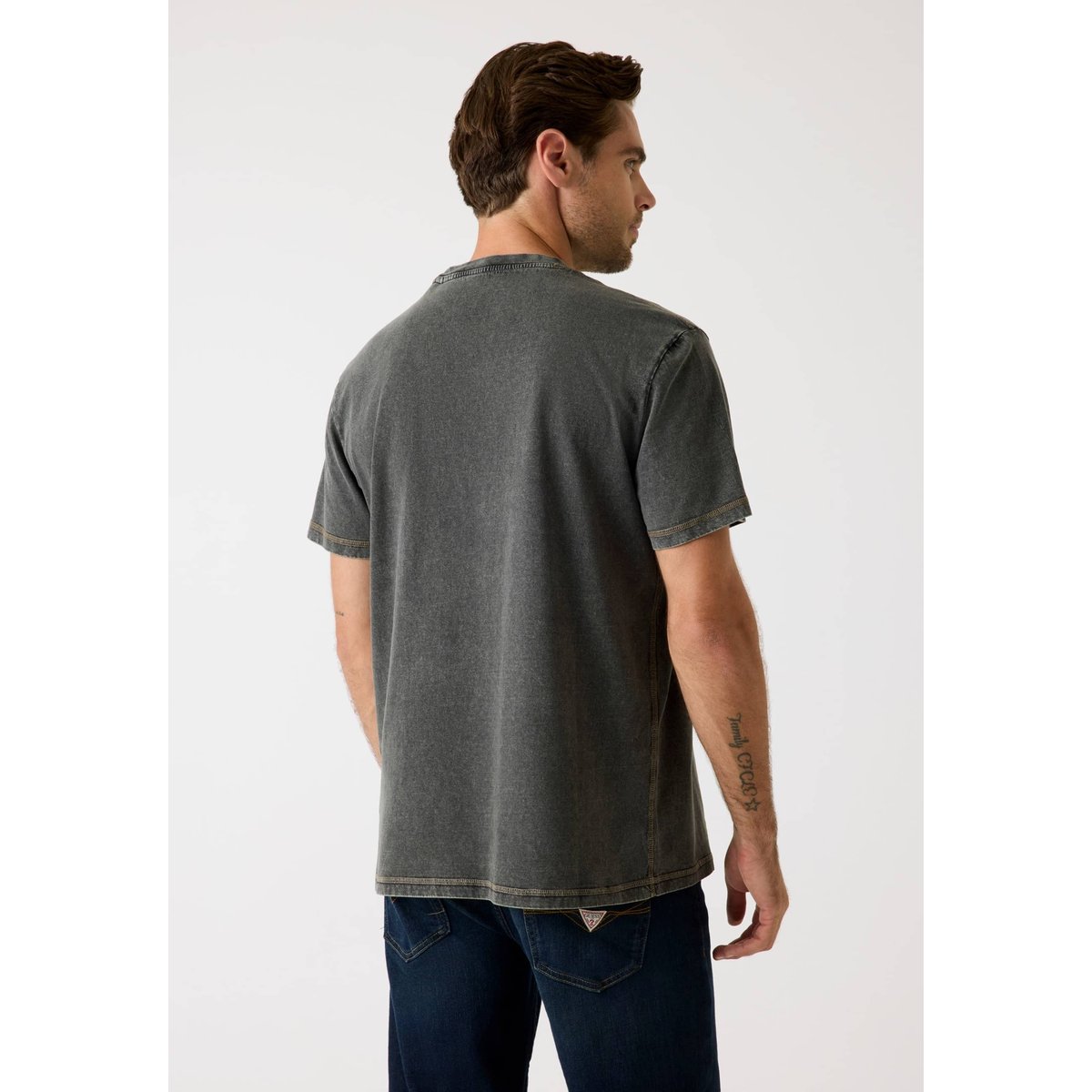 T-Shirt Logo Brodé gris, GUESS