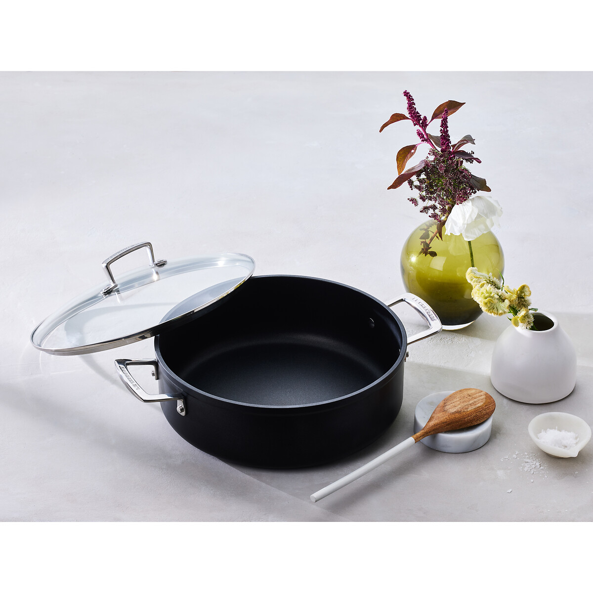 Rondeau Les Forgées avec couvercle en verre noir, LE CREUSET