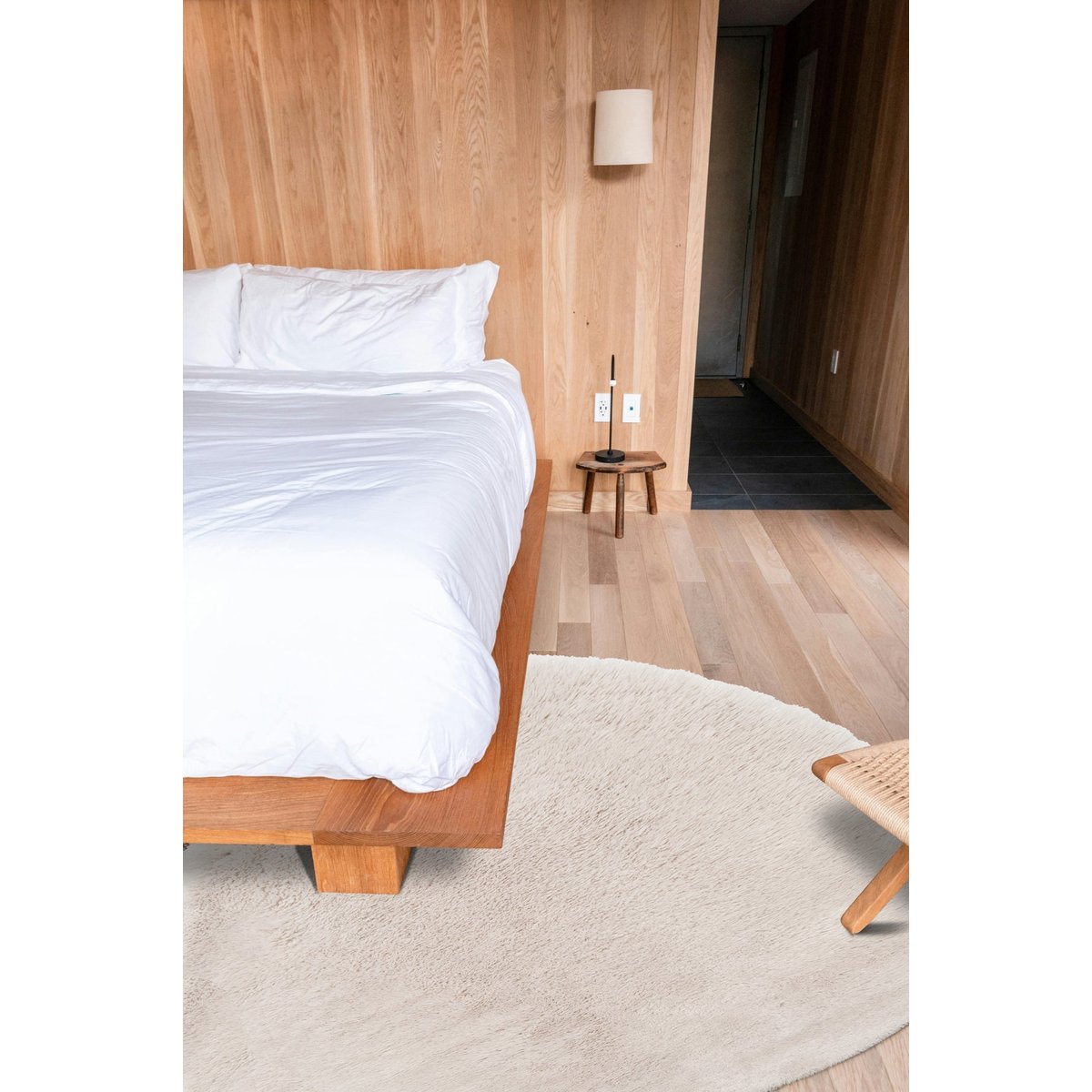Tapis shaggy ultra-doux forme organique DUVKA beige sable, AFK LIVING