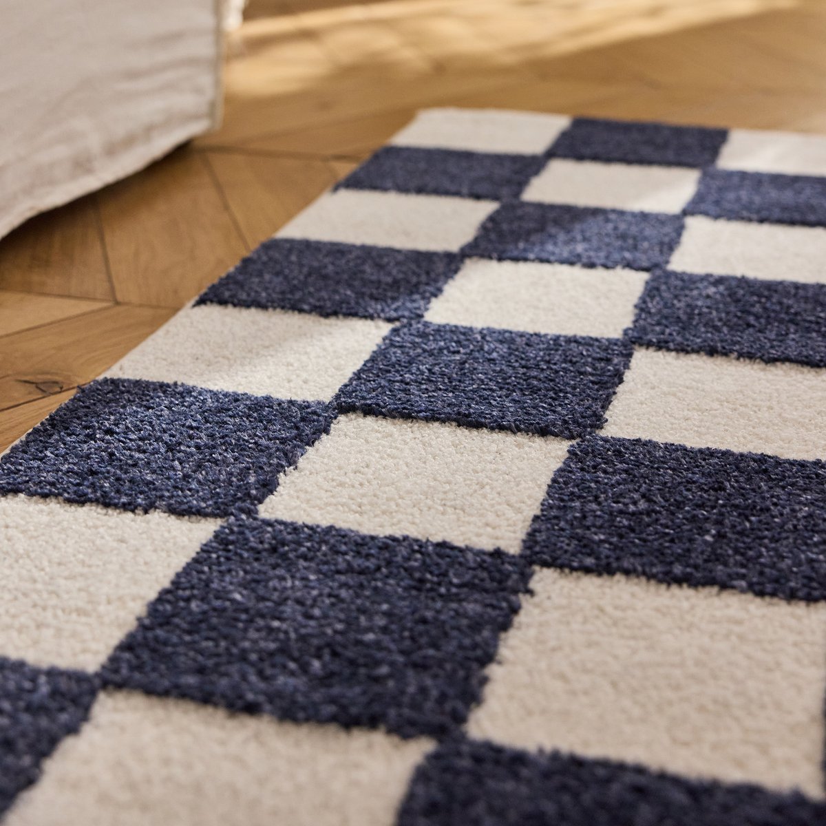Tapis damier bicolore TERRA DEL SOL bleu, NAZAR RUGS X PANTONE