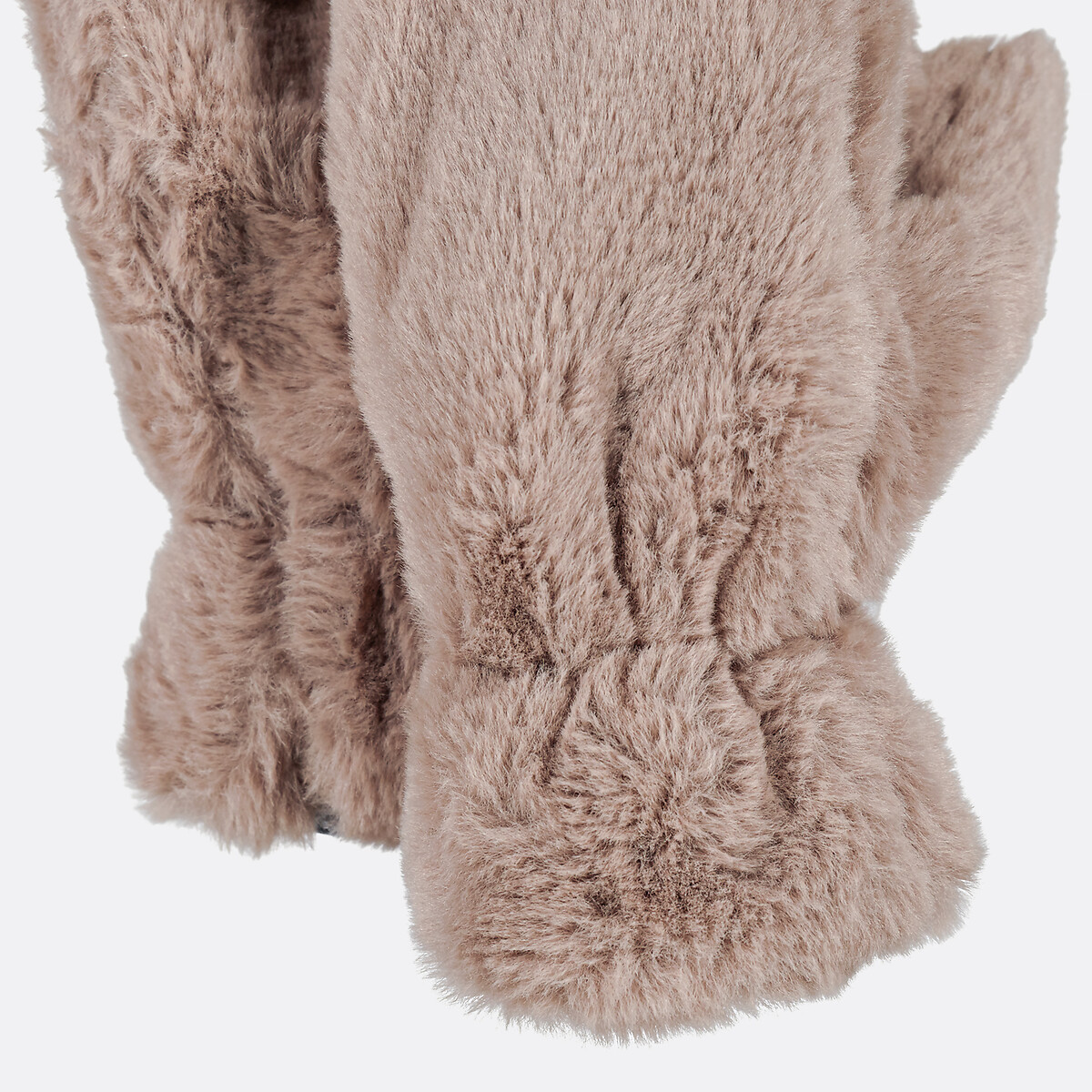 Muffole Jeanel cammello, PIECES