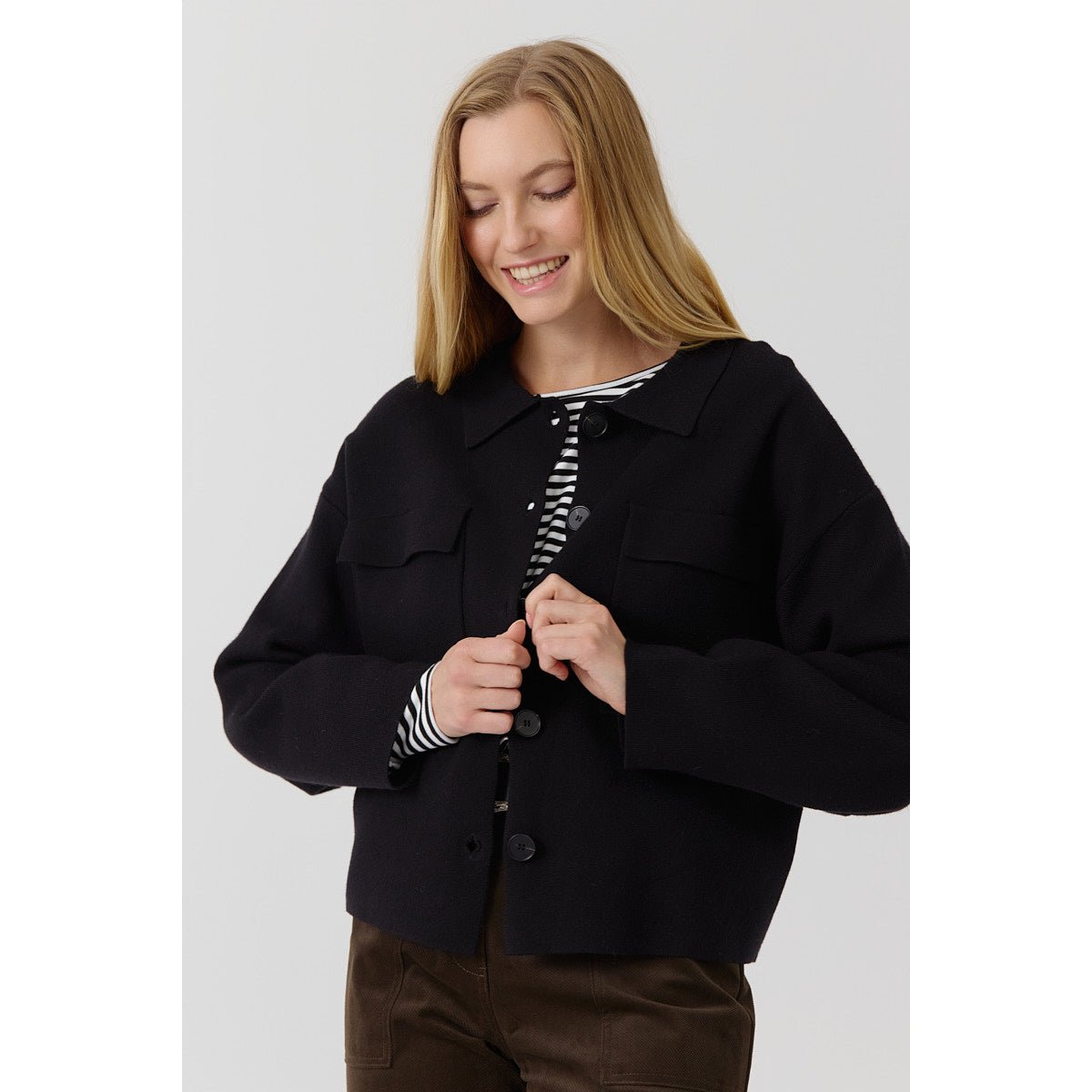 Cardigan à manches longues Chloee encolure ronde coupe droite black, ARTLOVE