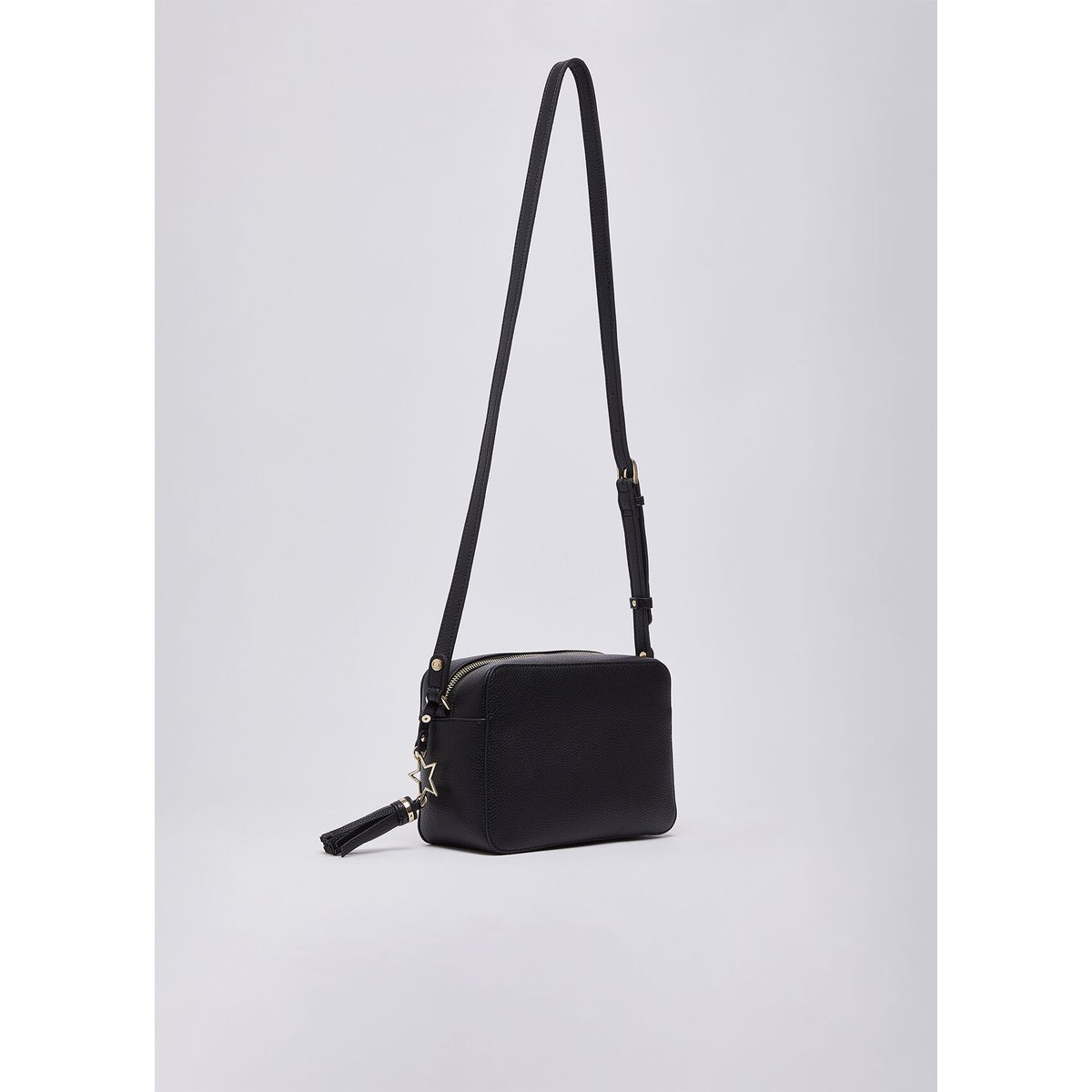Sac bandoulière format moyen avec charm noir, LIU JO