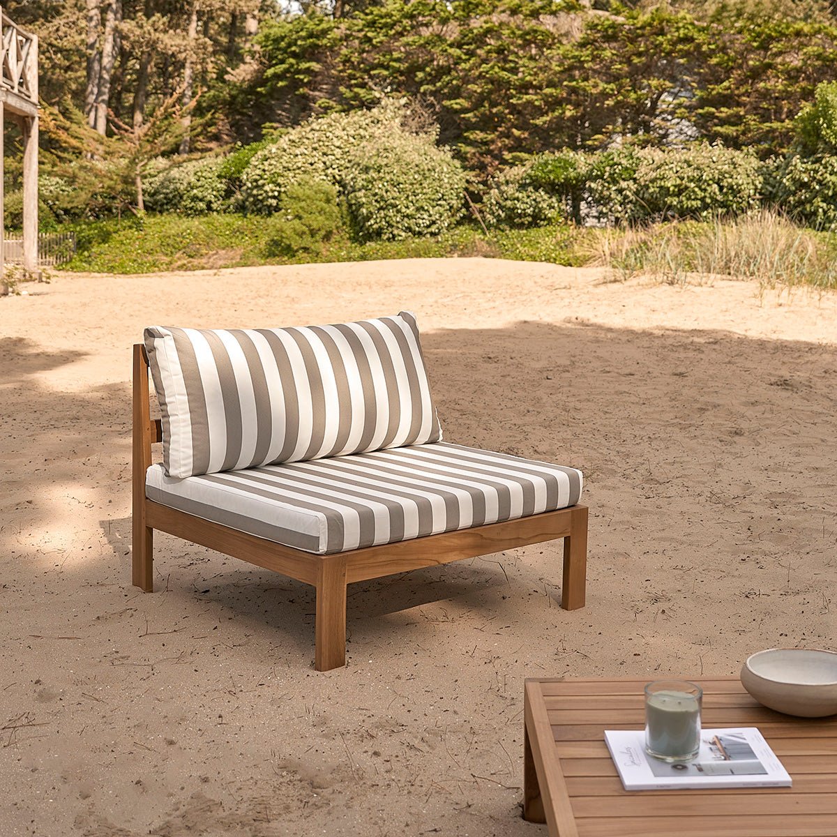Fauteuil de jardin en teck massif rayé PALMA gris, BERAH GETAH