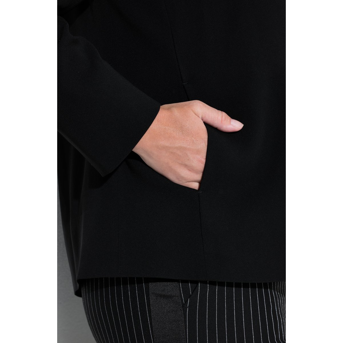 Veste en acétate, coupe évasée noir, ULLA POPKEN