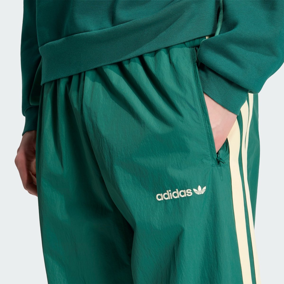 Pantalon De Survêtement Cutline collegiate green, adidas Originals