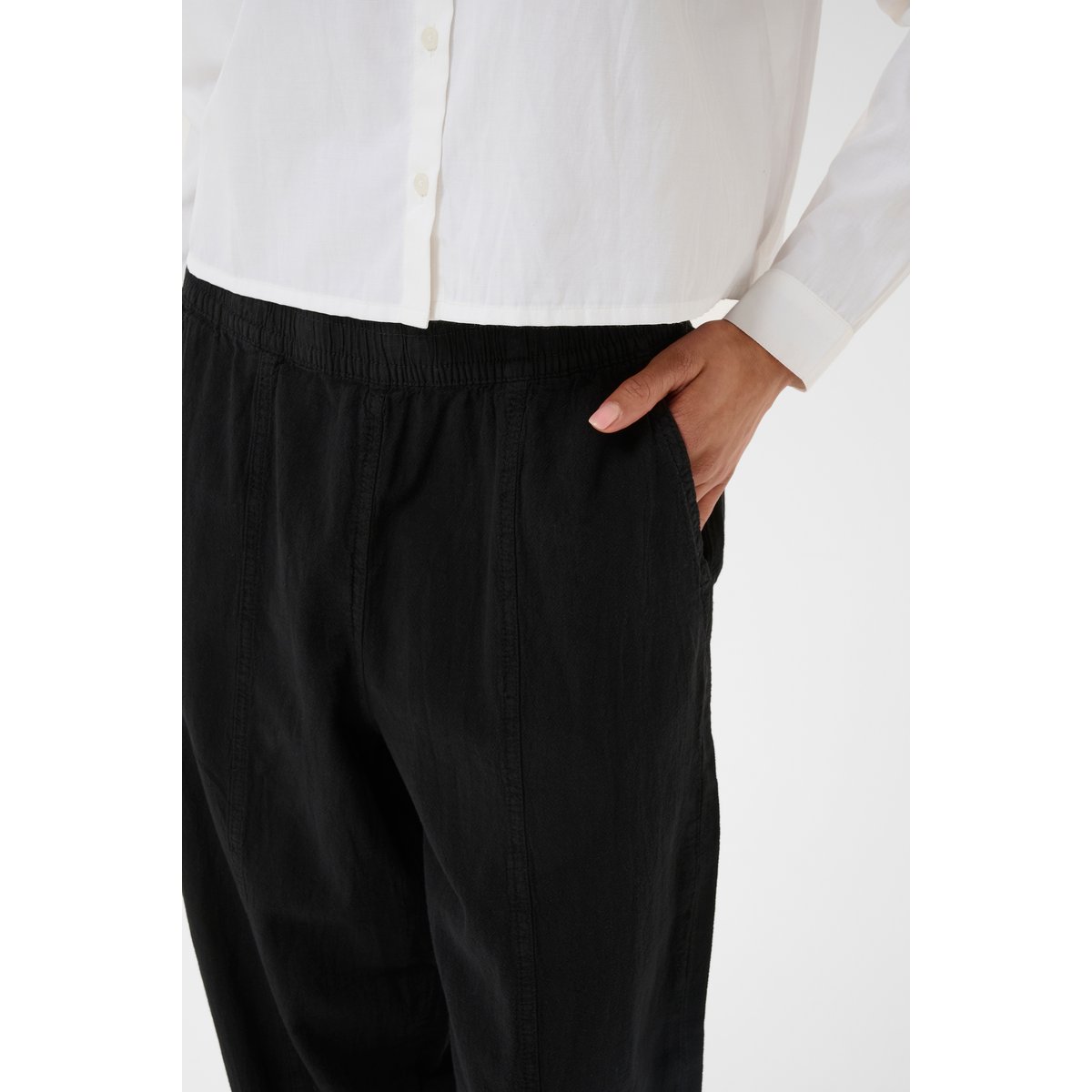 Pantalon casual noir, KAFFE