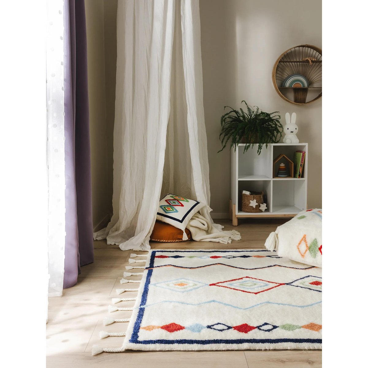 Tapis enfant tufté main MALIKA multicouleur, BENUTA