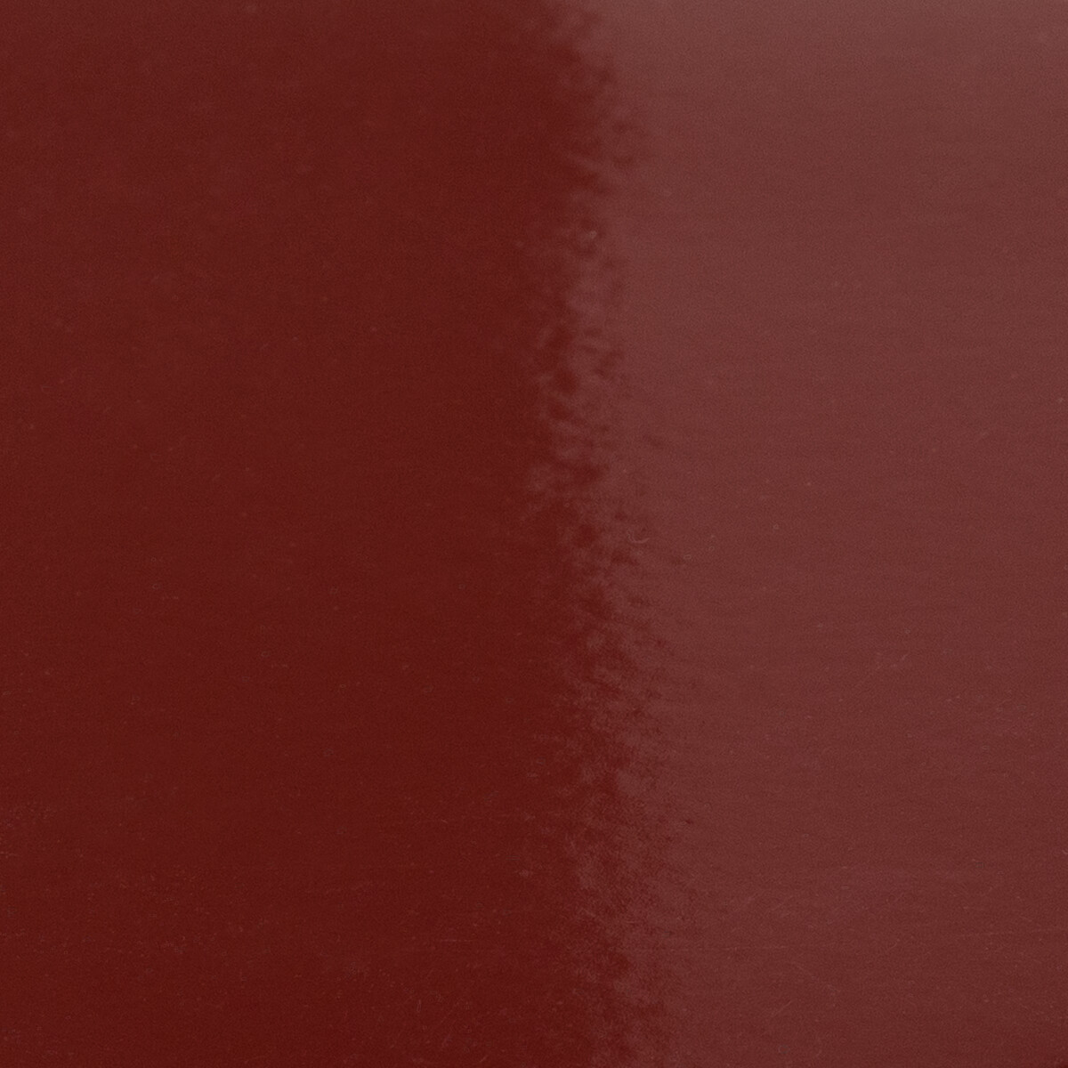 Mesa auxiliar de metal lacado, Brion rojo gran reserva, AM.PM