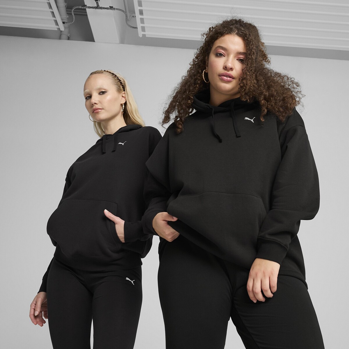 Sudadera con capucha ESSENTIAL RELAXED negro, PUMA