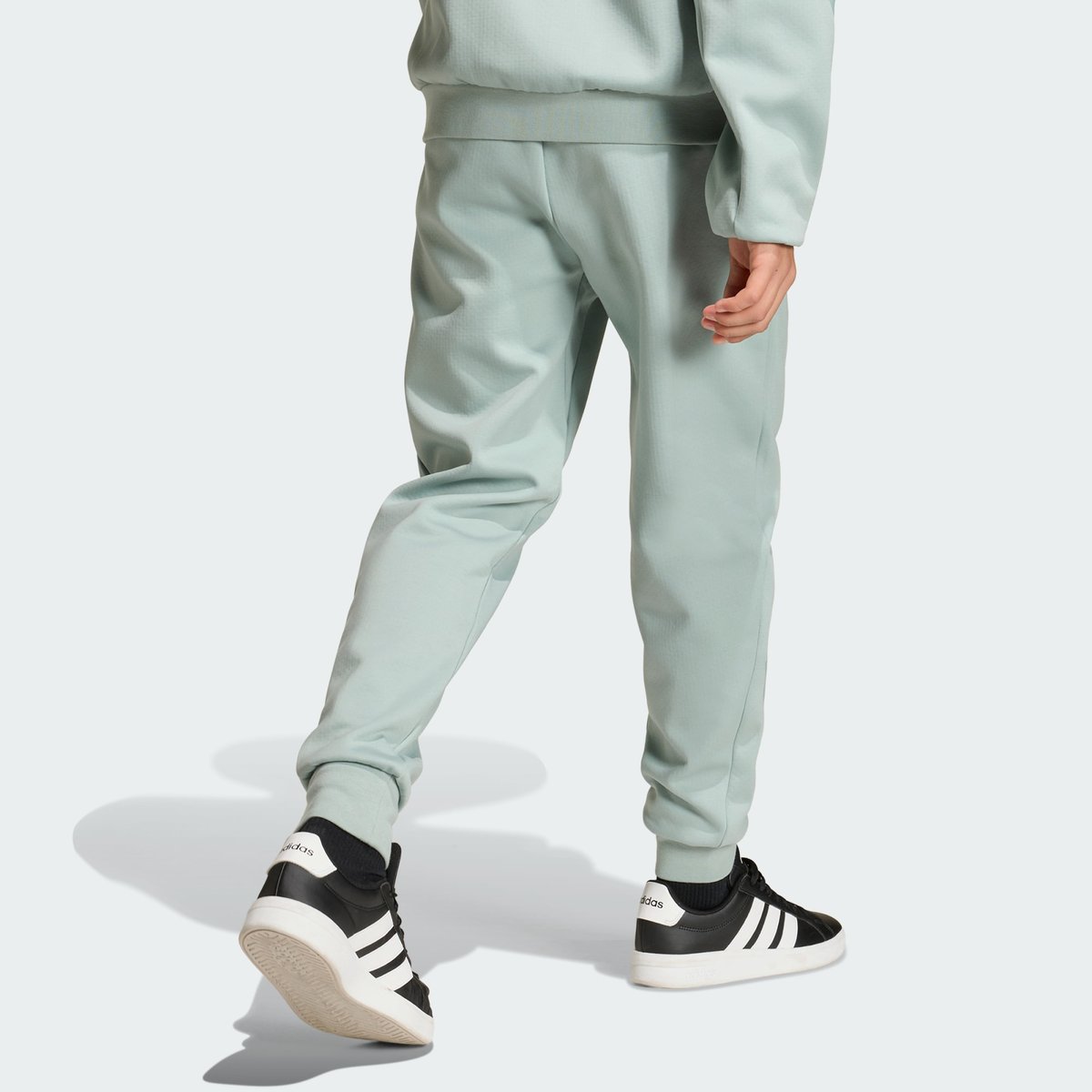 Pantalon Jambes Fuselées Adidas Z.n.e. wonder sage / tactile green, ADIDAS SPORTSWEAR