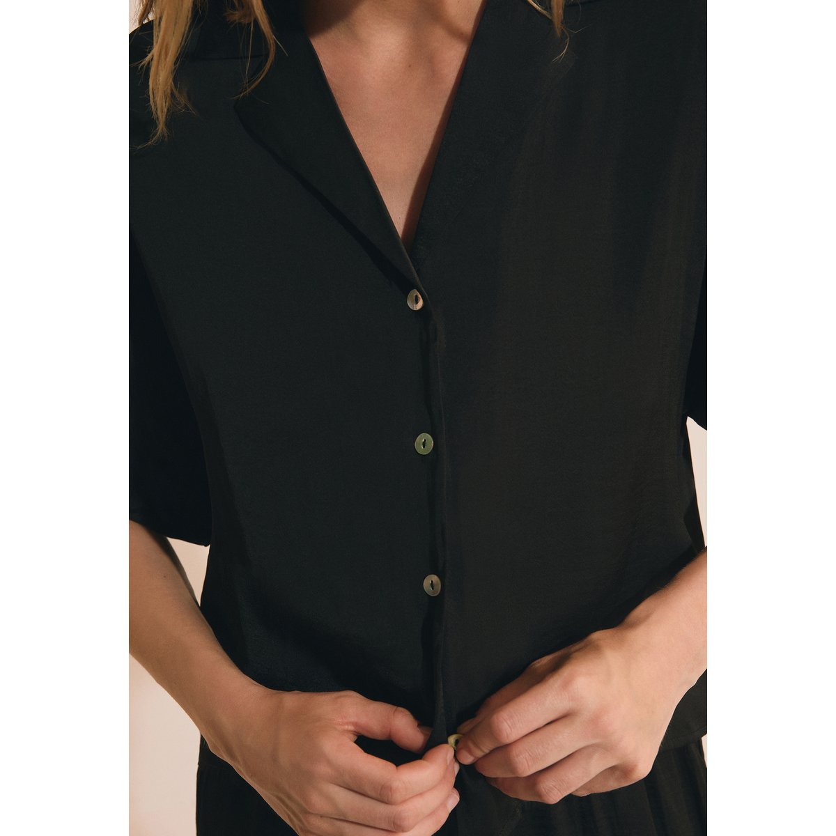 Chemise de pyjama manches courtes satinée CHEETA noir, ETAM