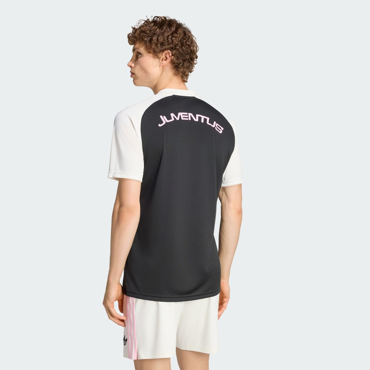 Maillot Pré-Match Extérieur Juventus 26/27 Maillot Pré-Match Extérieur Juventus 26/27 black / off white, adidas Performance