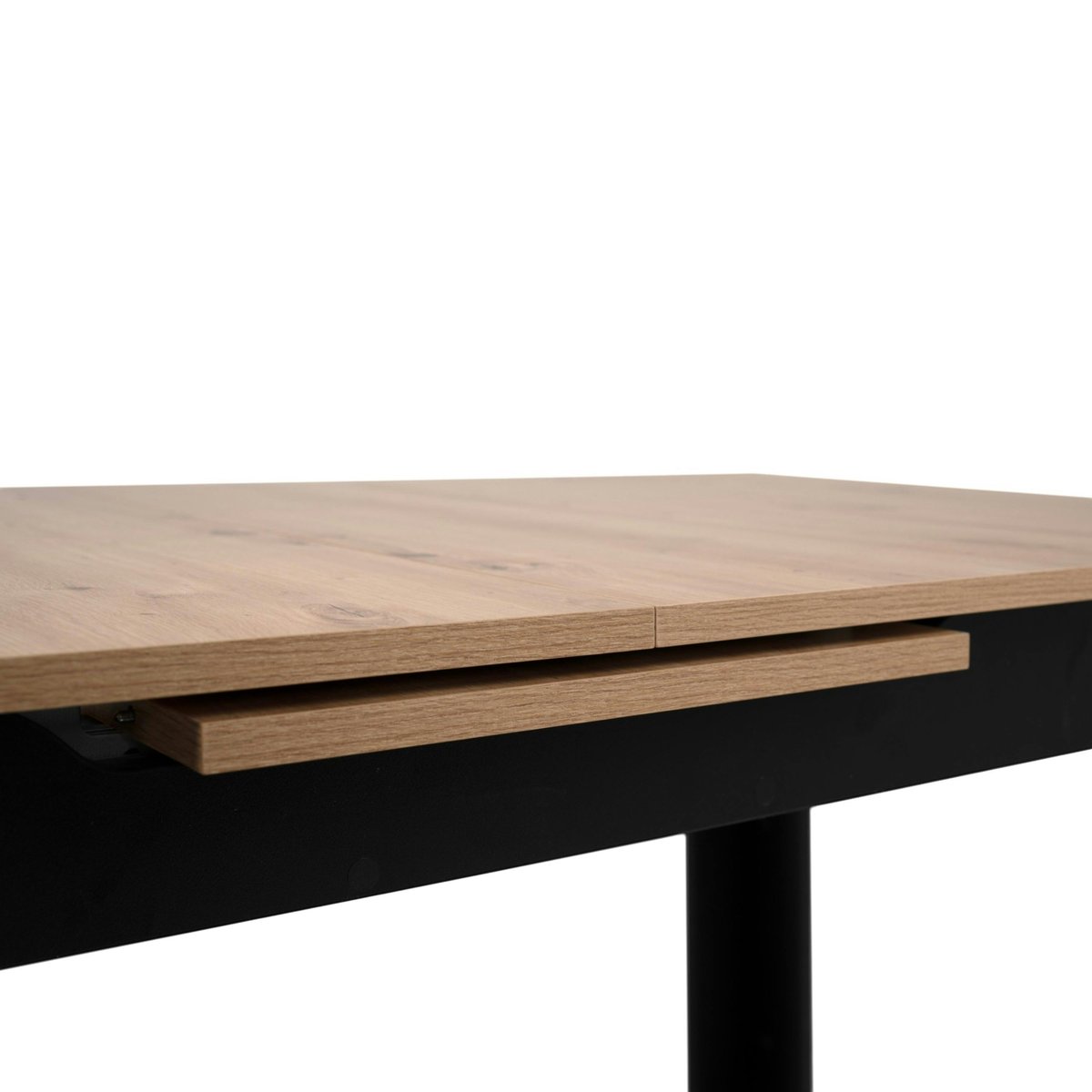 Table extensible moderne 4 à 6 places ALVA noir, PIER IMPORT